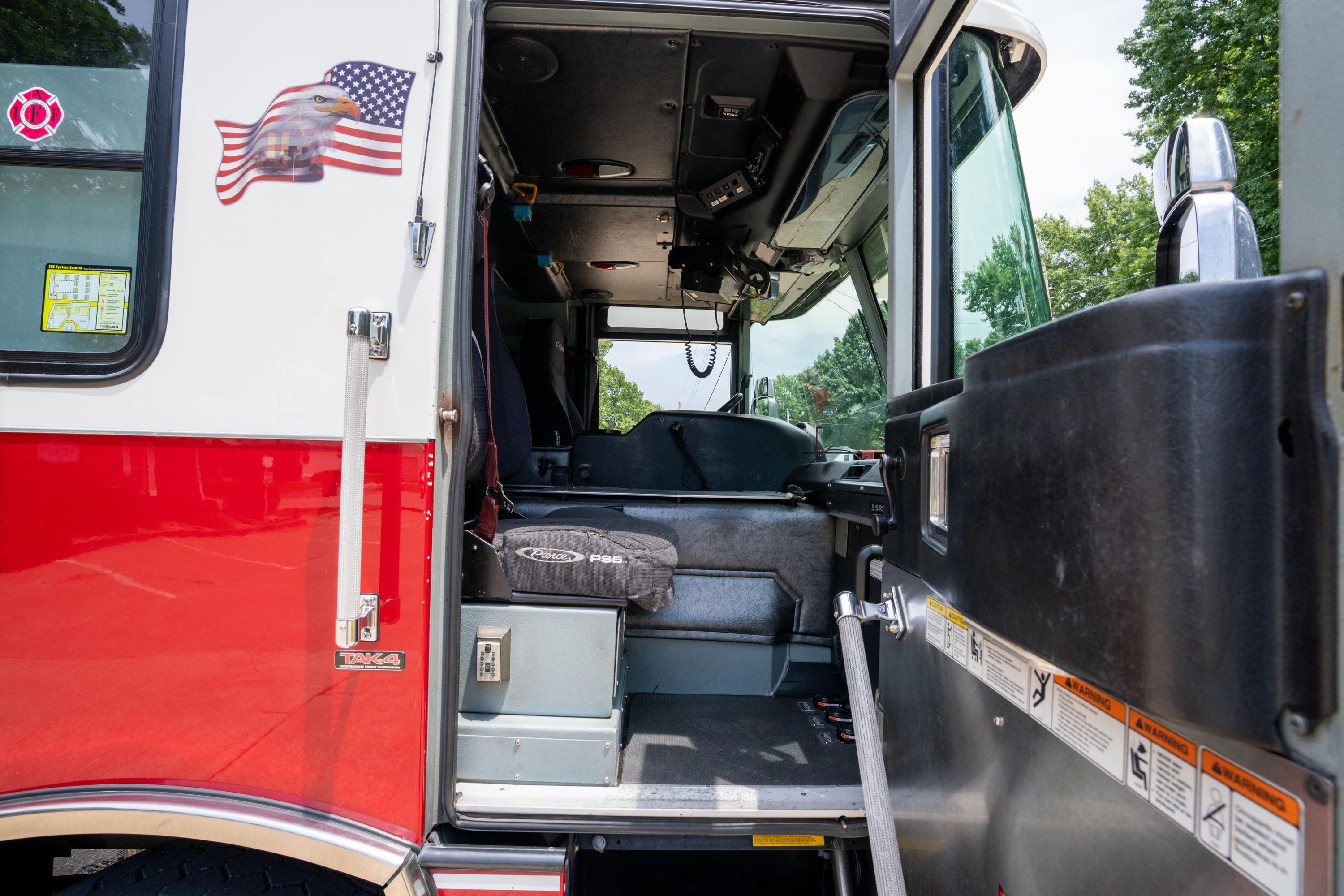 2014 Pierce Quantum Pumper - image 174