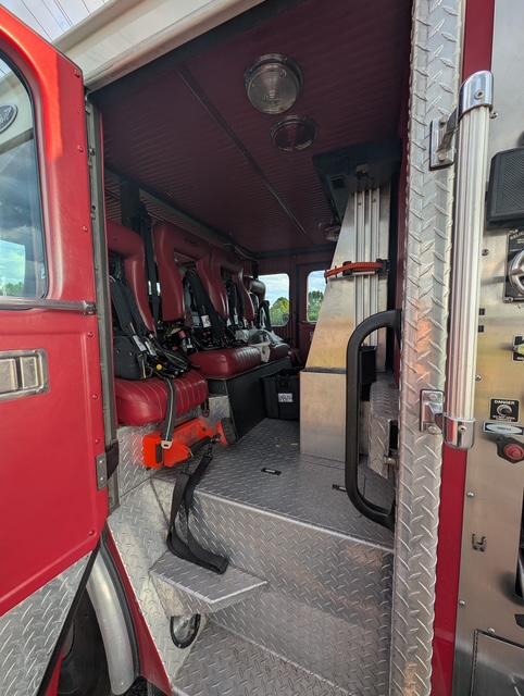 1995 E-One Protector Light Rescue - image 17