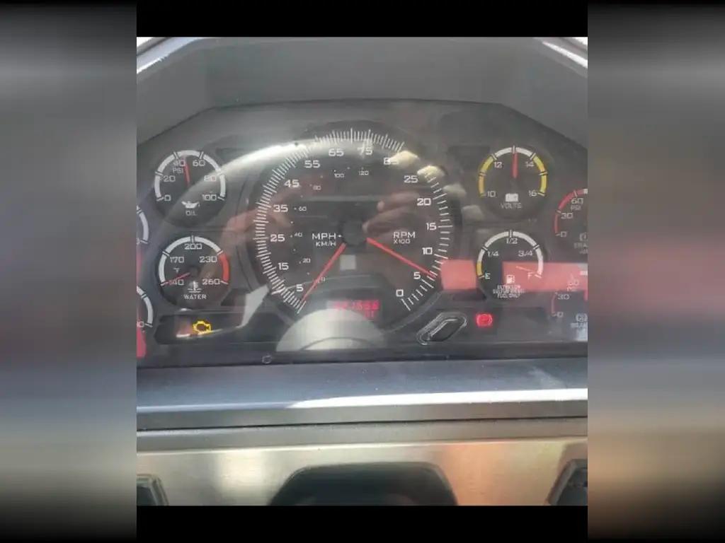 2014 Caterpillar CT660 - image 9