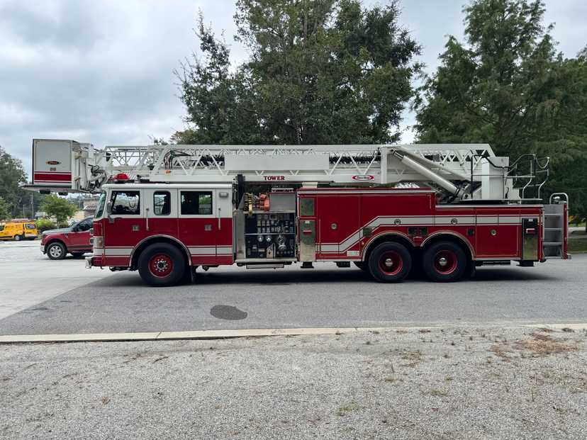 2001 Pierce Dash 85' Aerial