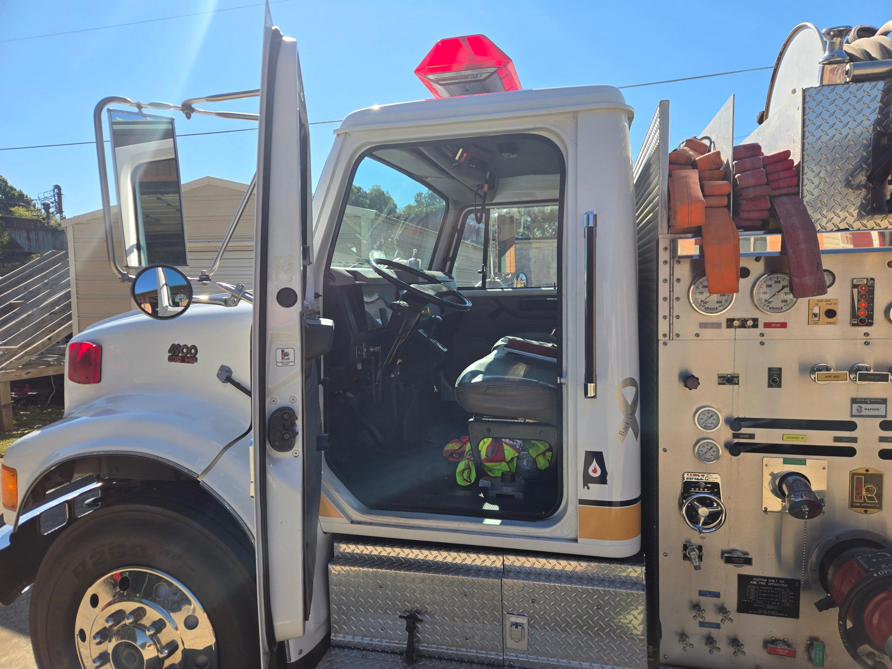 1996 KME Navistar Pumper - image 9