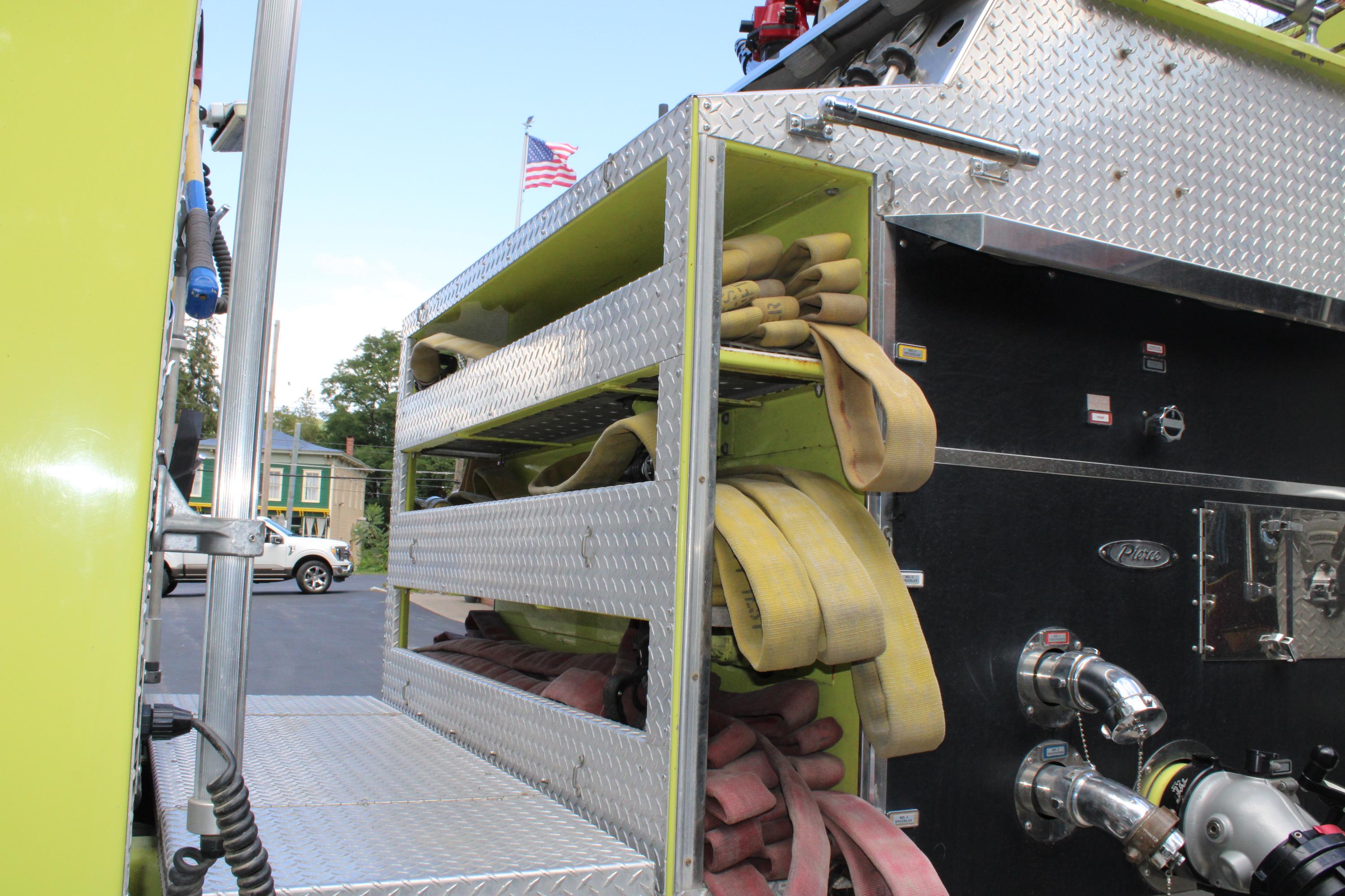 1998 Pierce Quantum Pumper - image 10