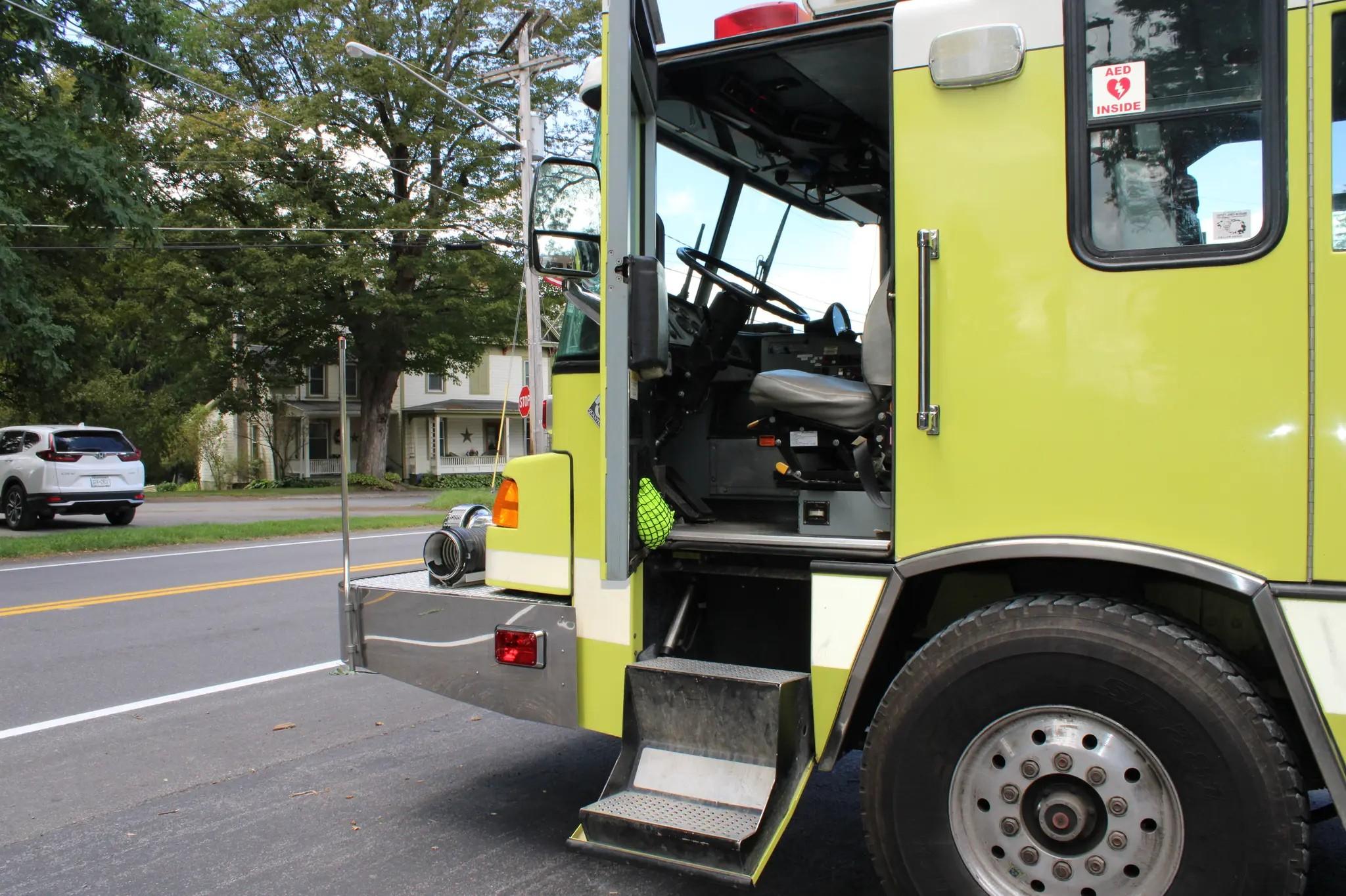 1998 Pierce Quantum Pumper - image 12