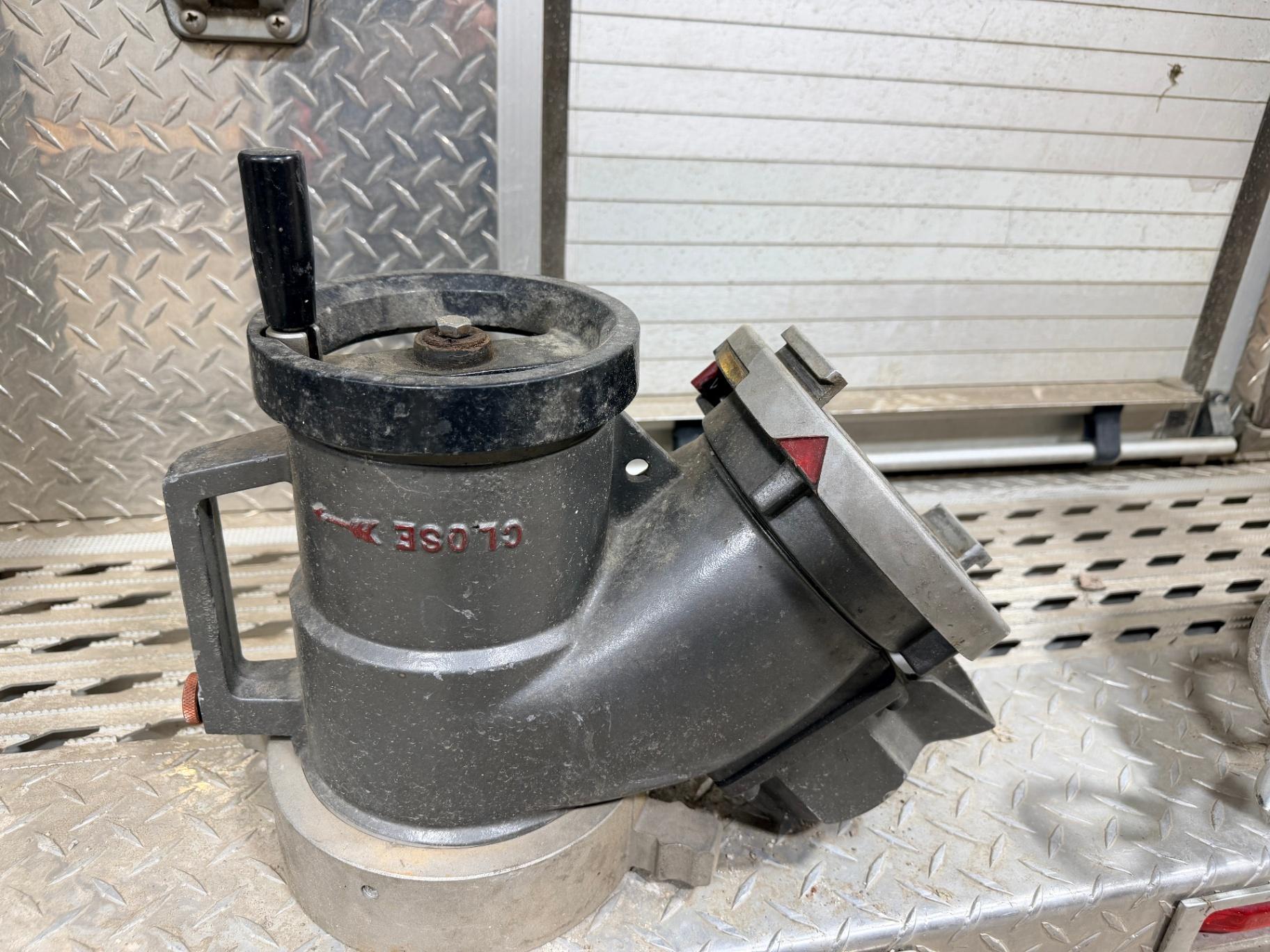1998 Pierce Quantum Pumper - image 28