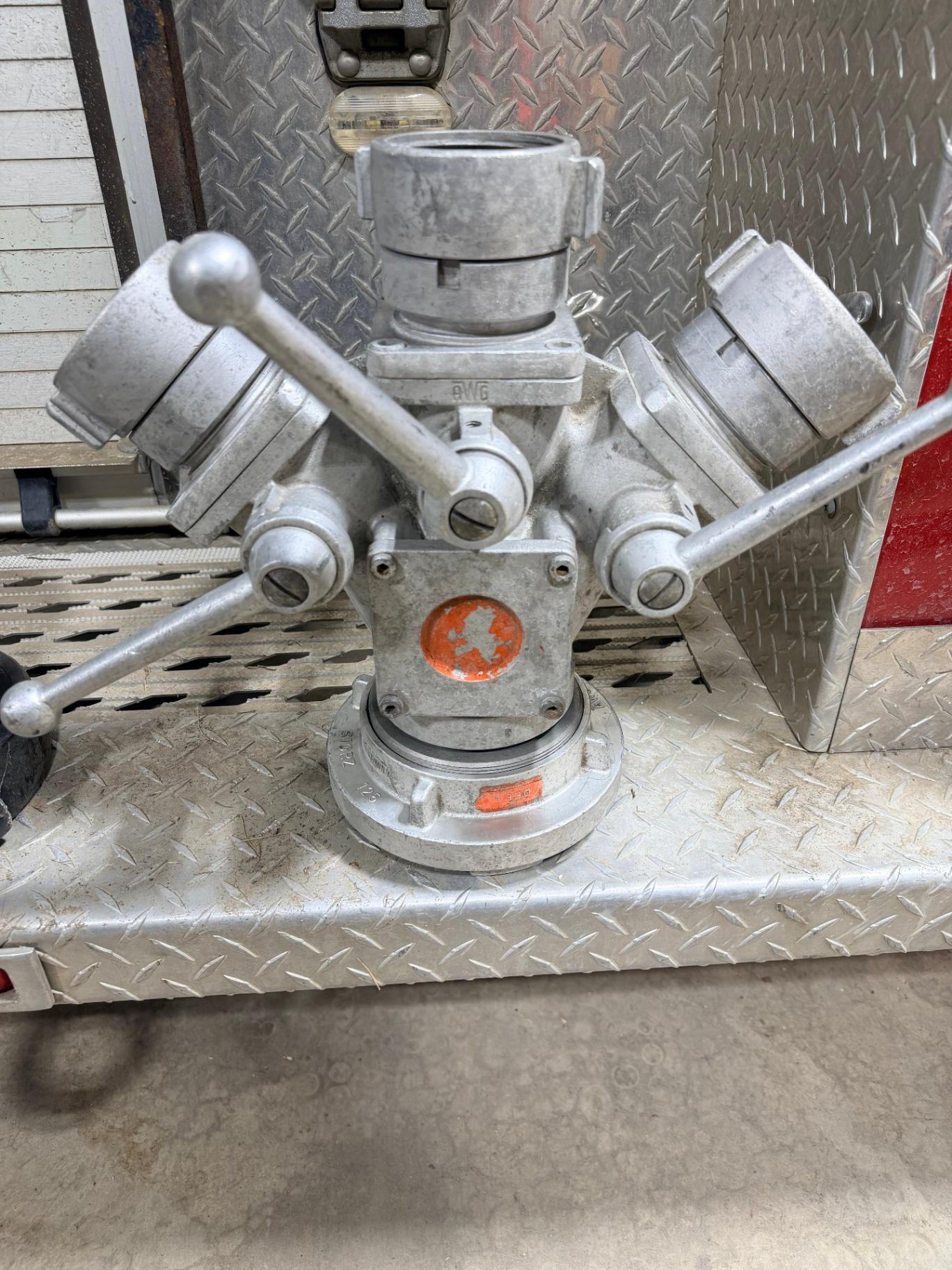 1998 Pierce Quantum Pumper - image 29