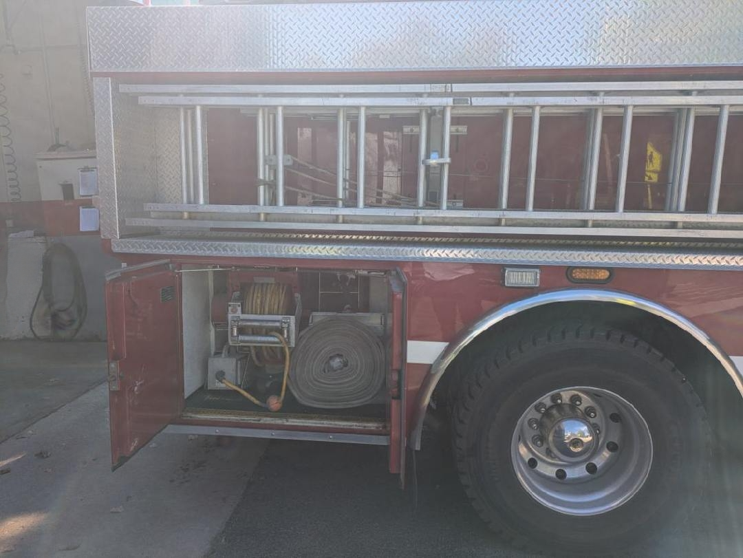 2003 Smeal Freightliner Pumper - image 8