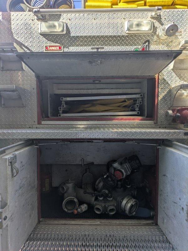 2003 Smeal Freightliner Pumper - image 9