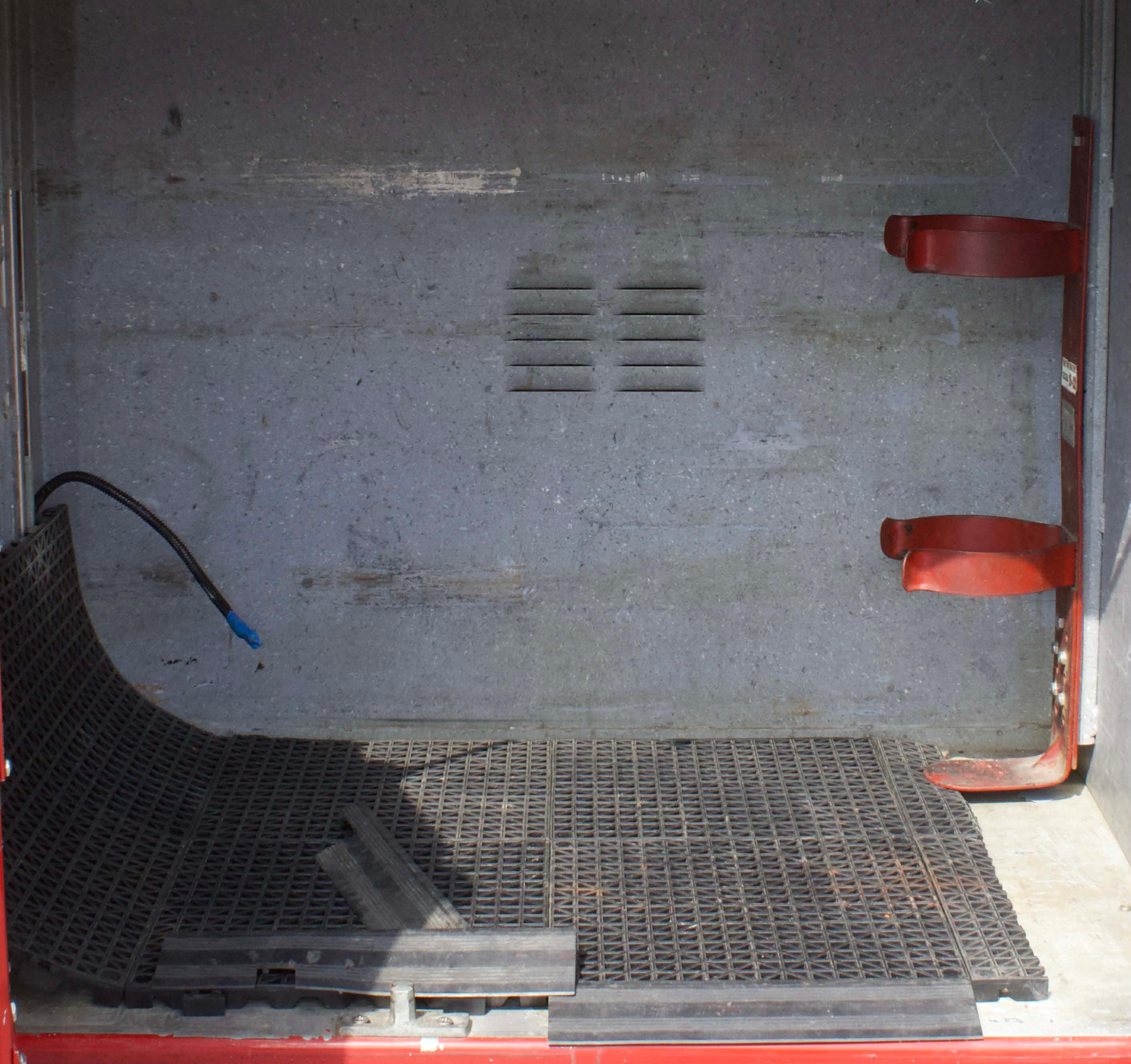 2003 Seagrave Aerialscope 95' Tower - image 32
