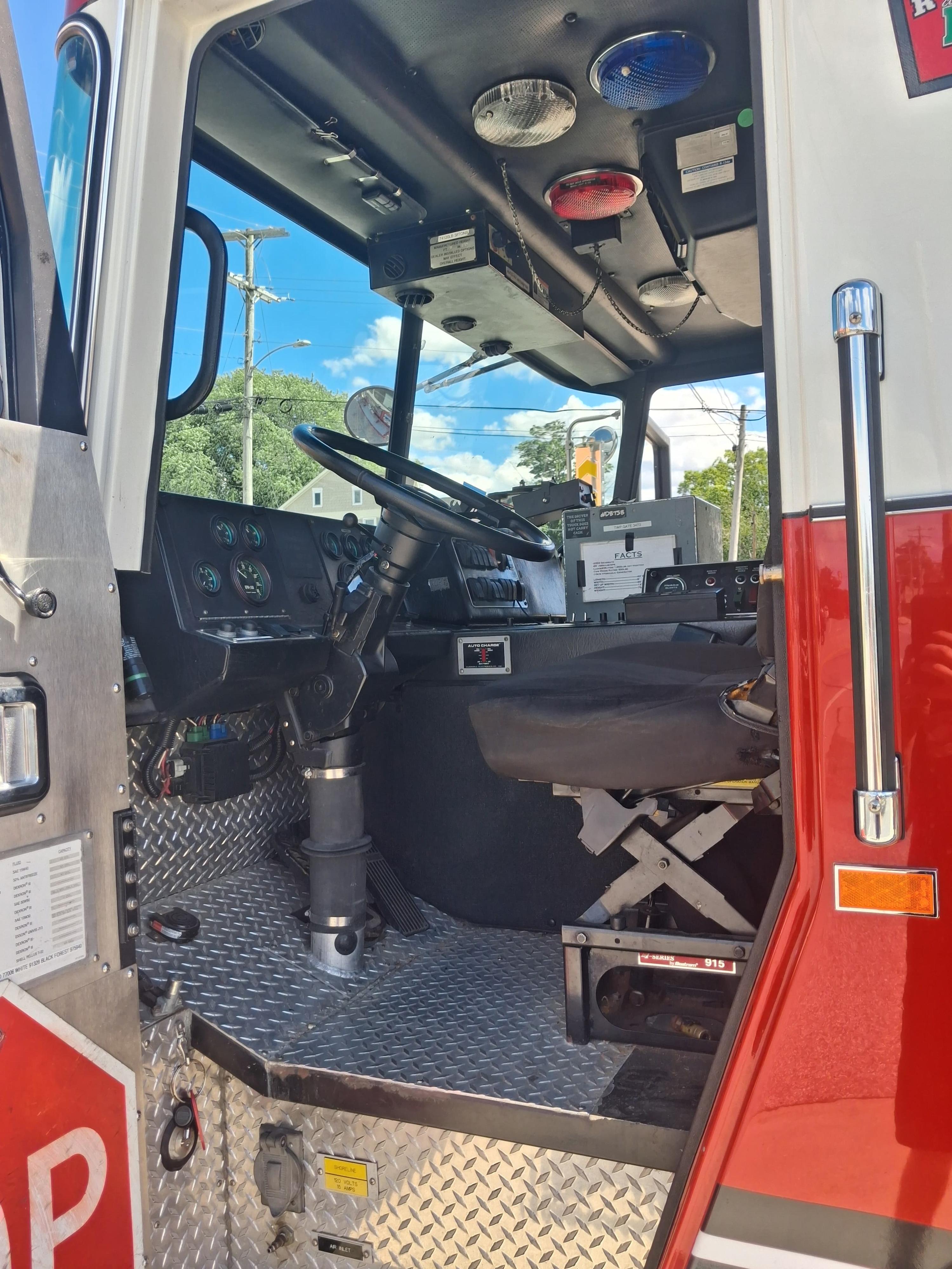 2003 Seagrave Aerialscope 95' Tower - image 20