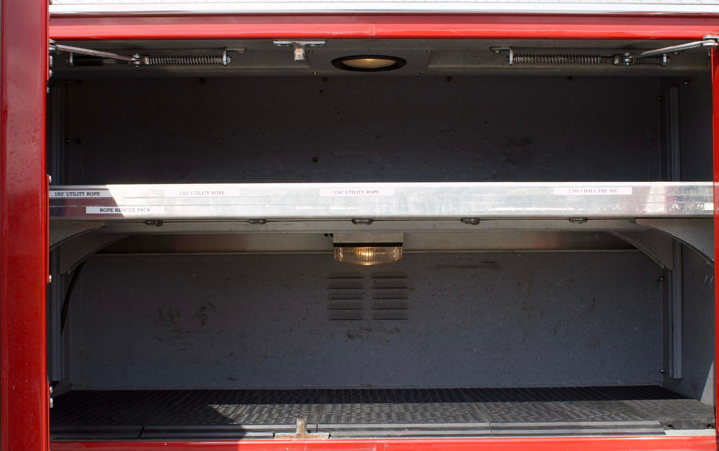 2003 Seagrave Aerialscope 95' Tower - image 33