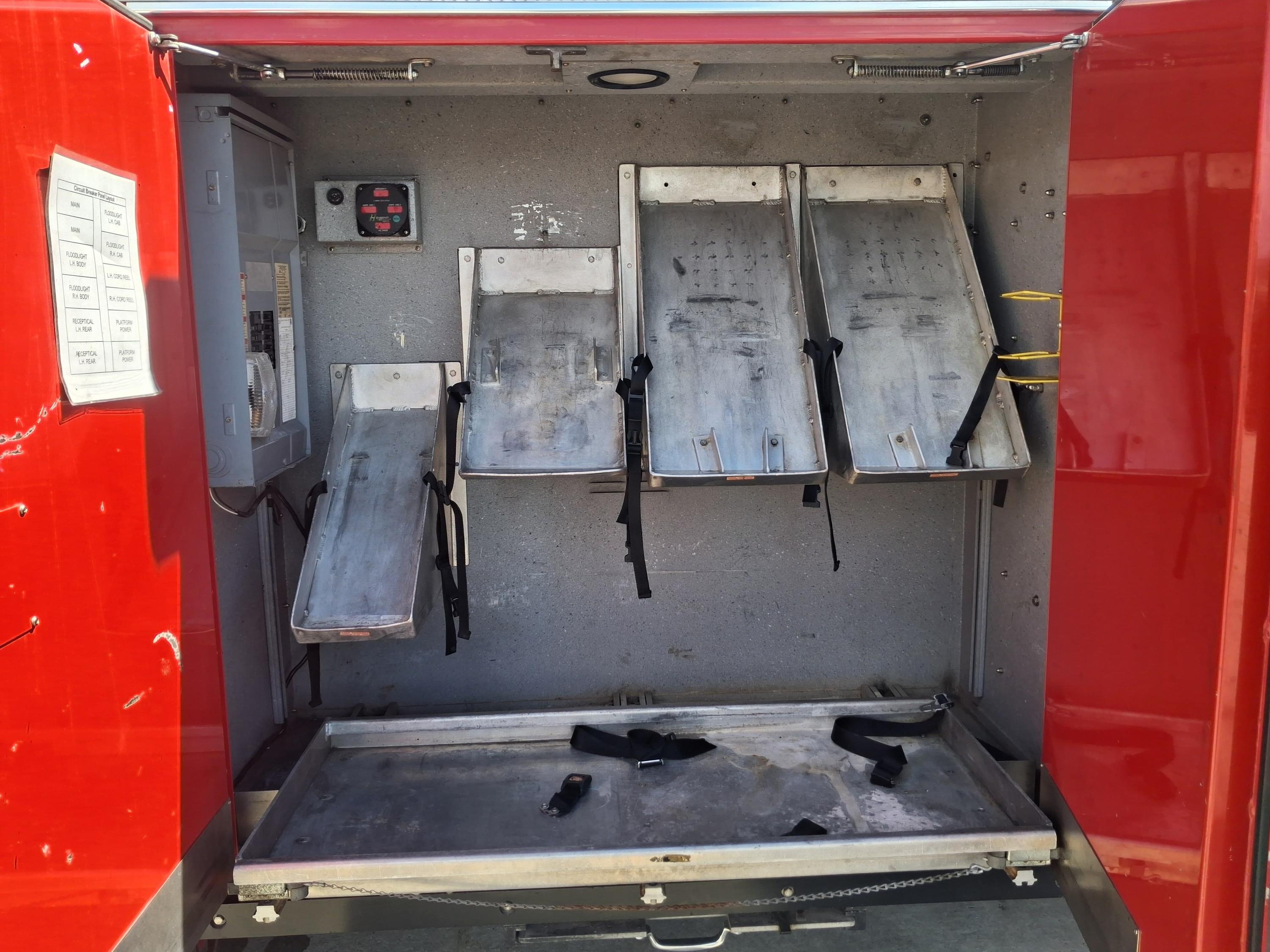2003 Seagrave Aerialscope 95' Tower - image 40