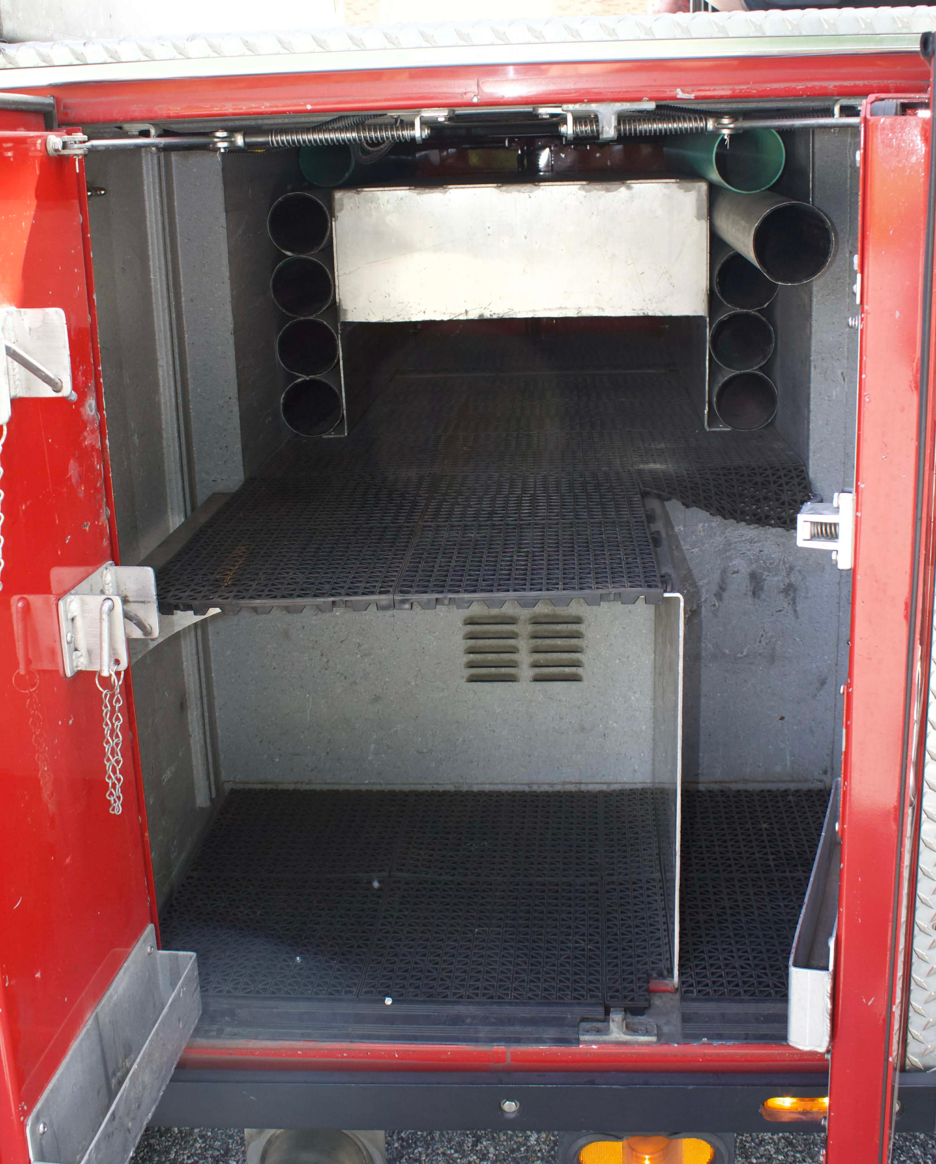 2003 Seagrave Aerialscope 95' Tower - image 31