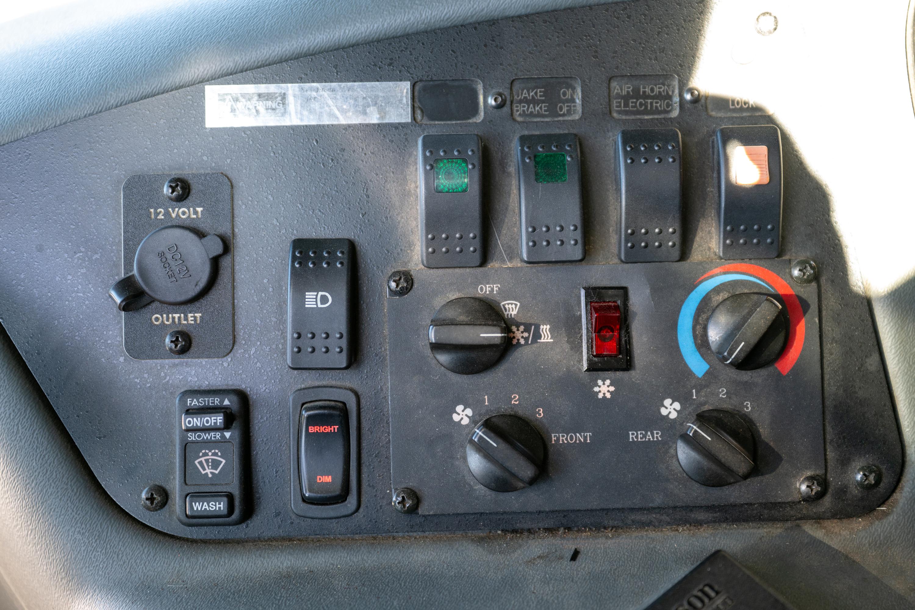2005 KME American LaFrance Heavy Rescue - image 27
