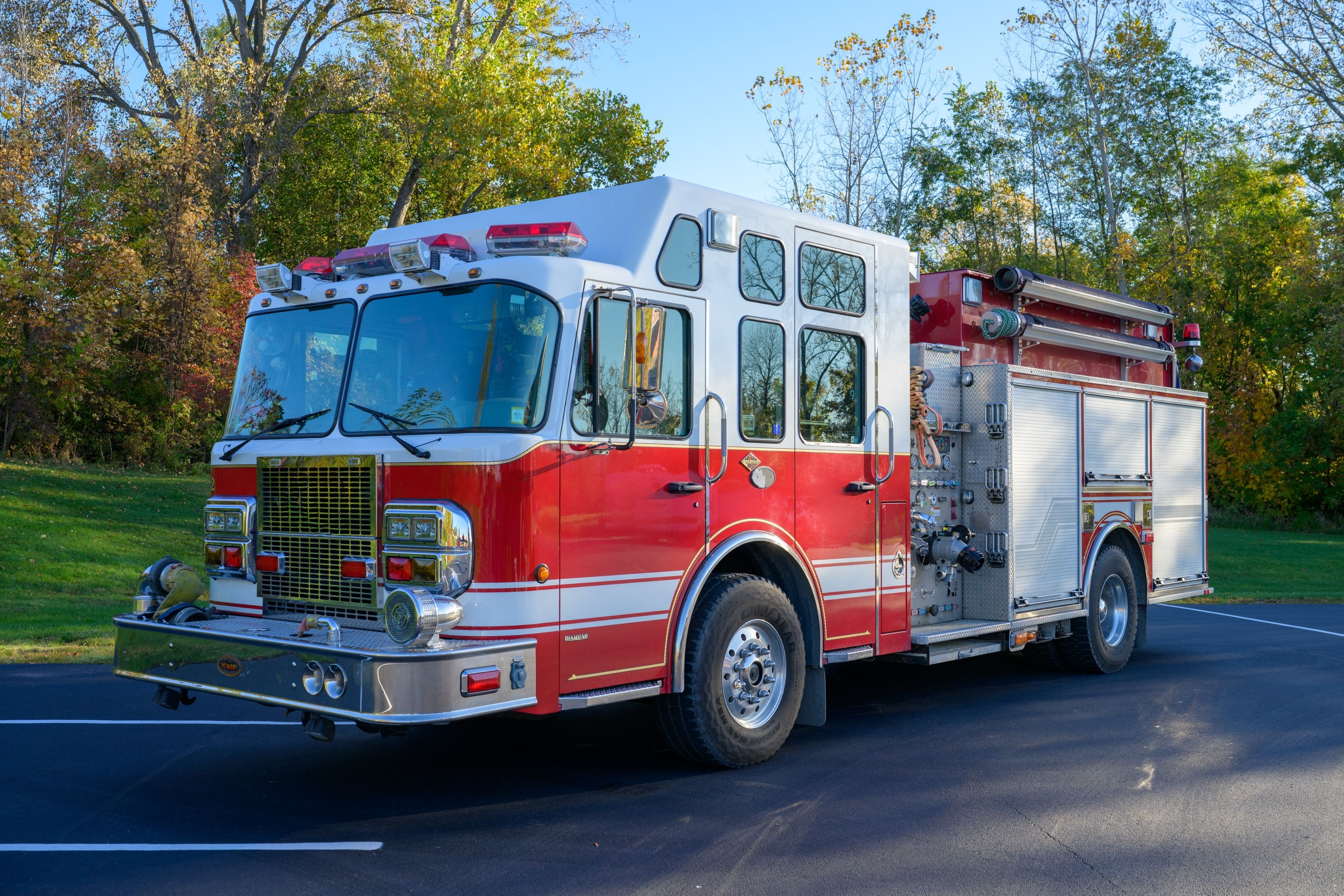 2007 KME Spartan Pumper Tanker - image 1