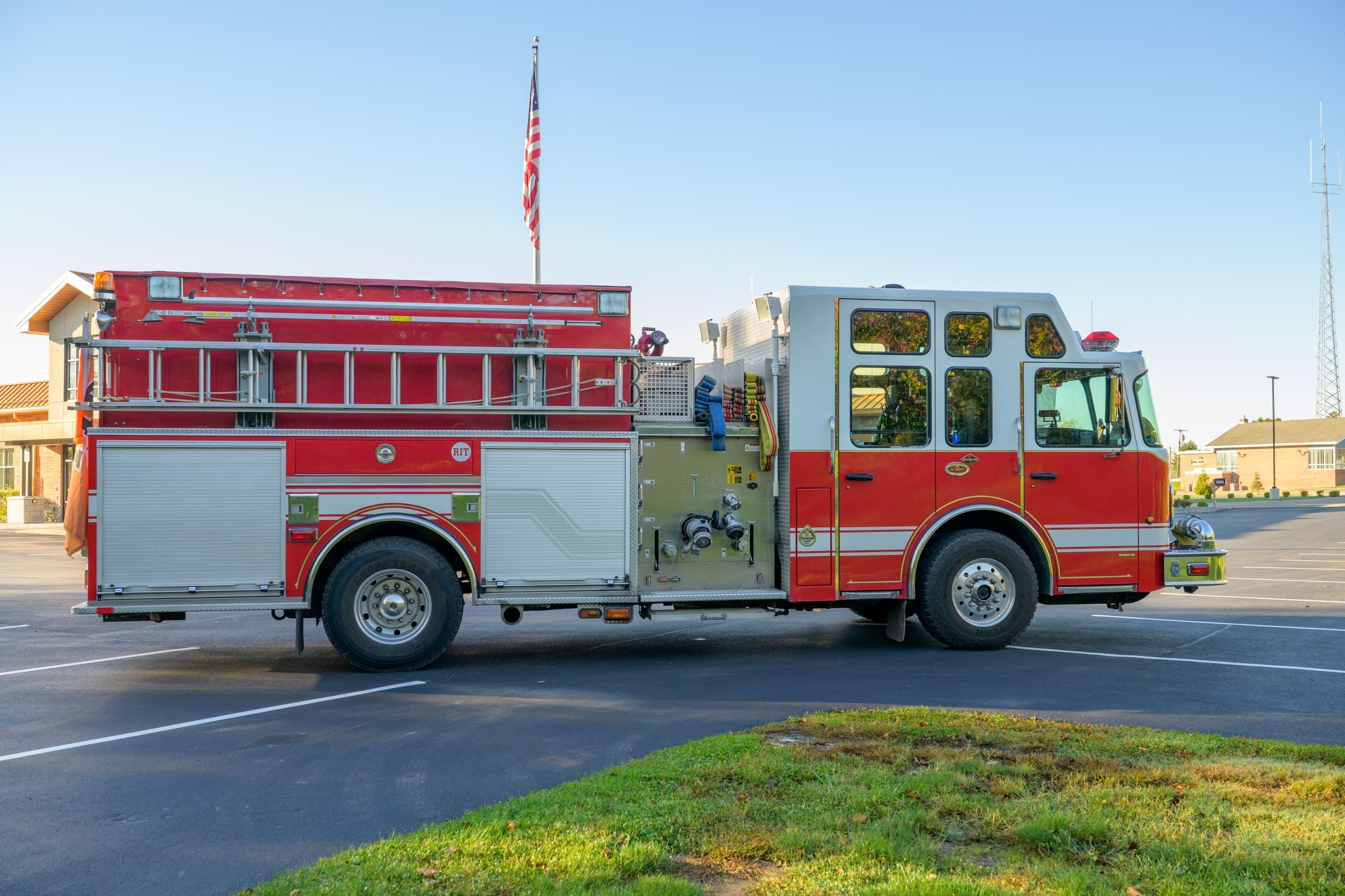 2007 KME Spartan Pumper Tanker - image 5