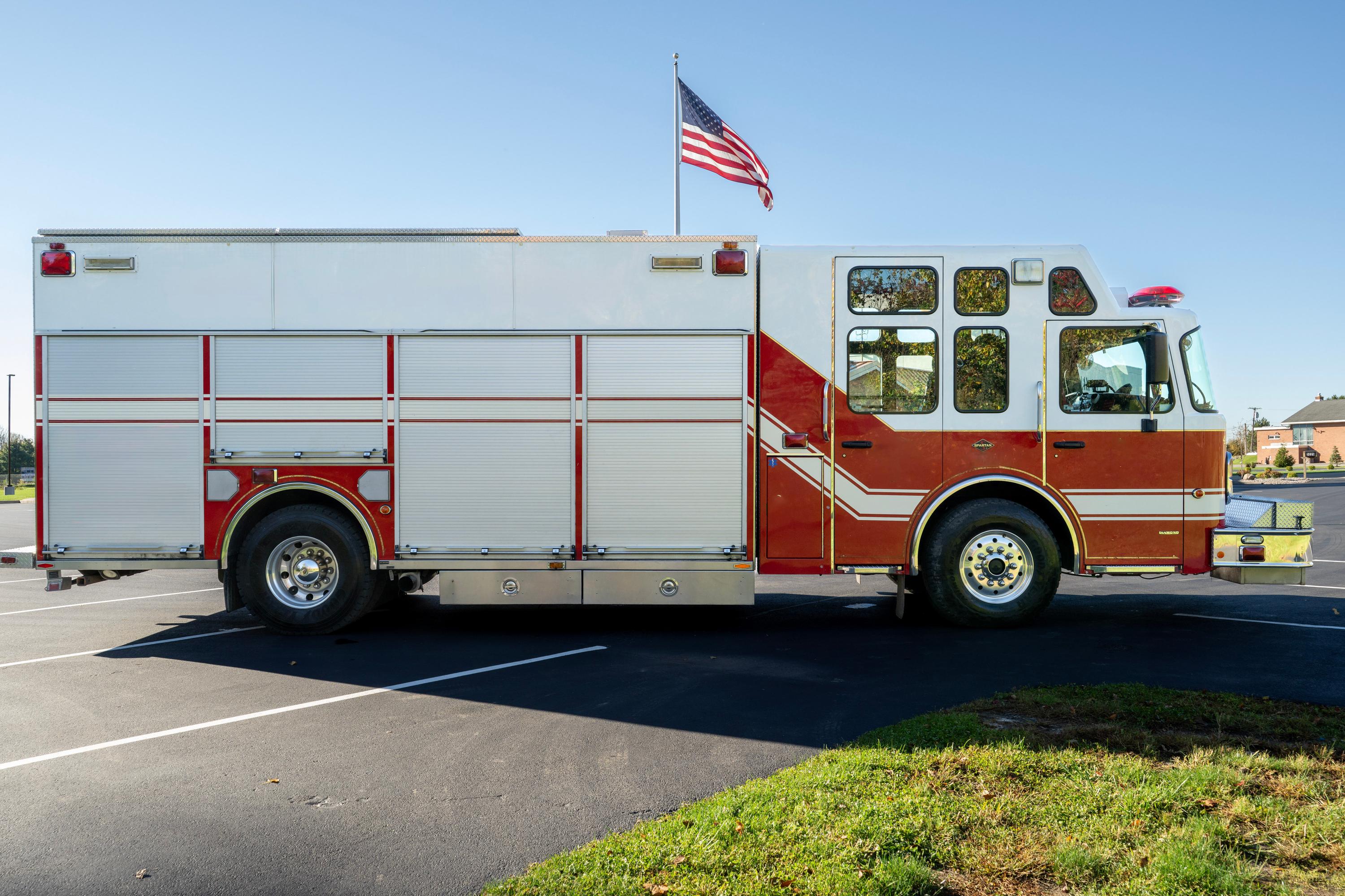 2005 KME American LaFrance Heavy Rescue - image 5