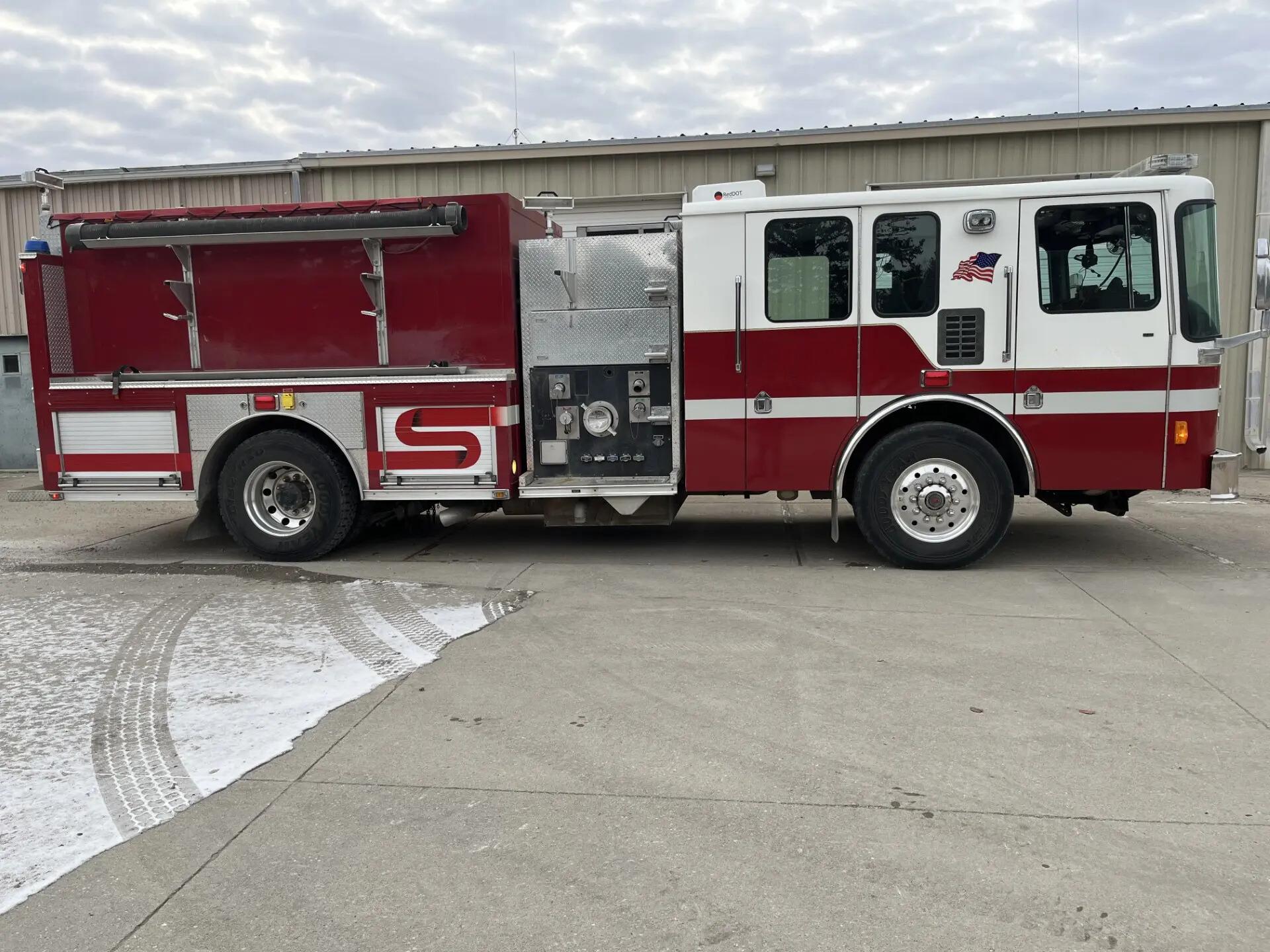 2003 HME Pumper - image 4