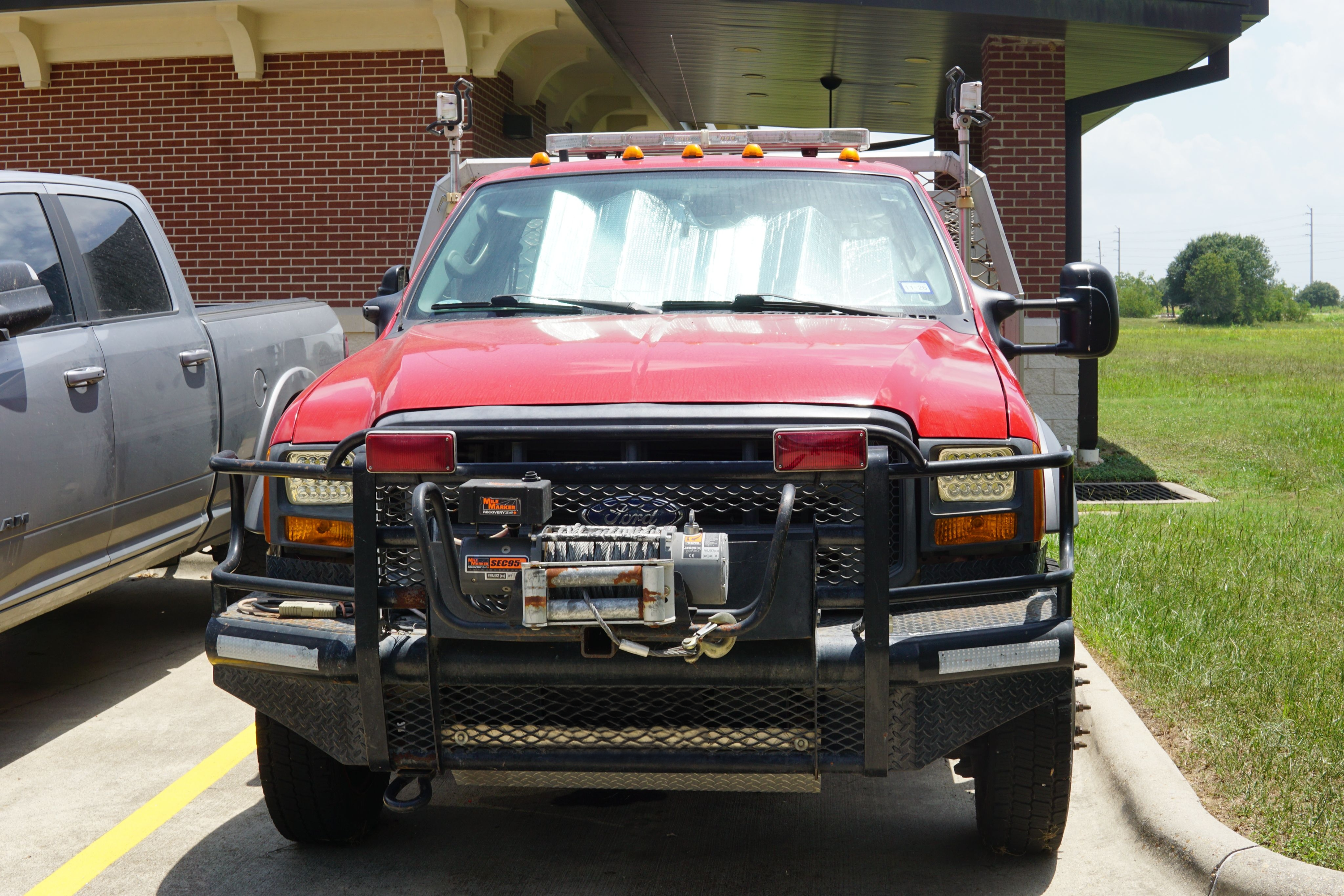 2005 Ford F550 4x4 Brush Truck - image 3