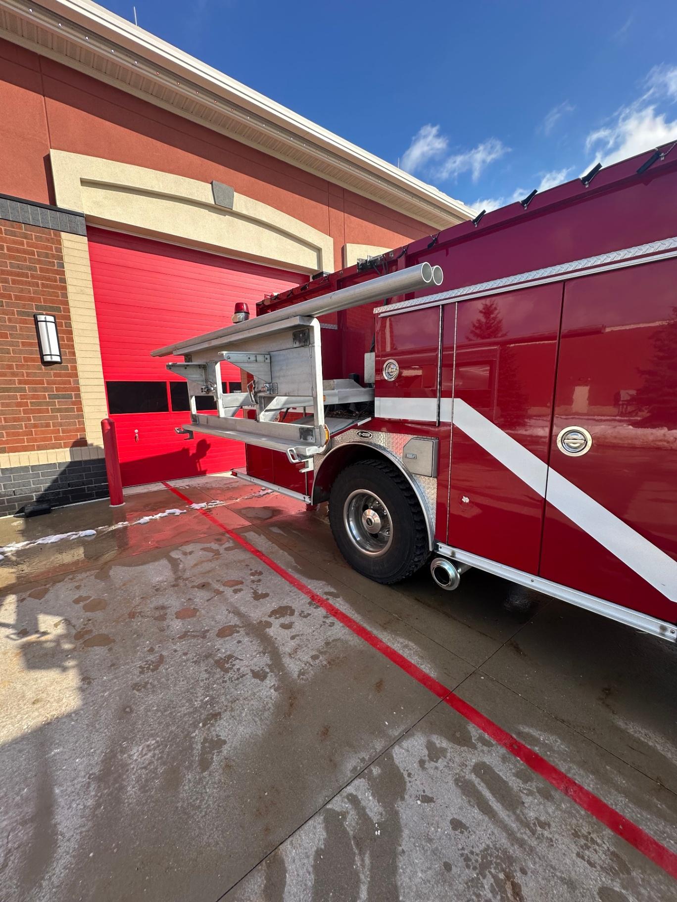 2000 E-One Cyclone Pumper - image 26
