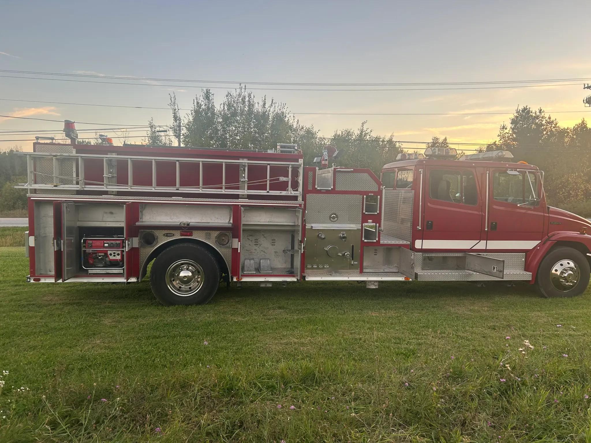1996 E-One Freightliner Pumper - image 7