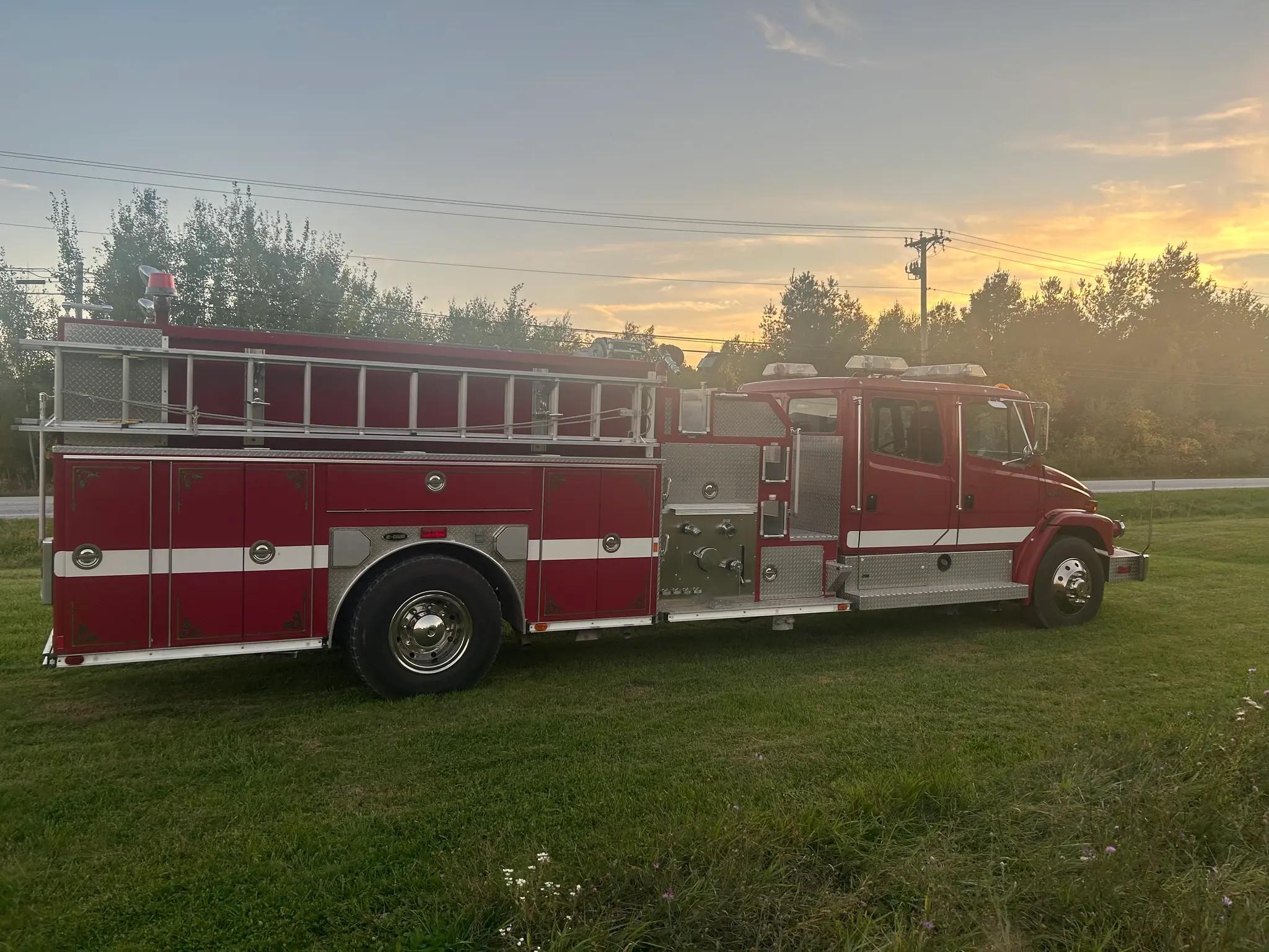 1996 E-One Freightliner Pumper - image 5