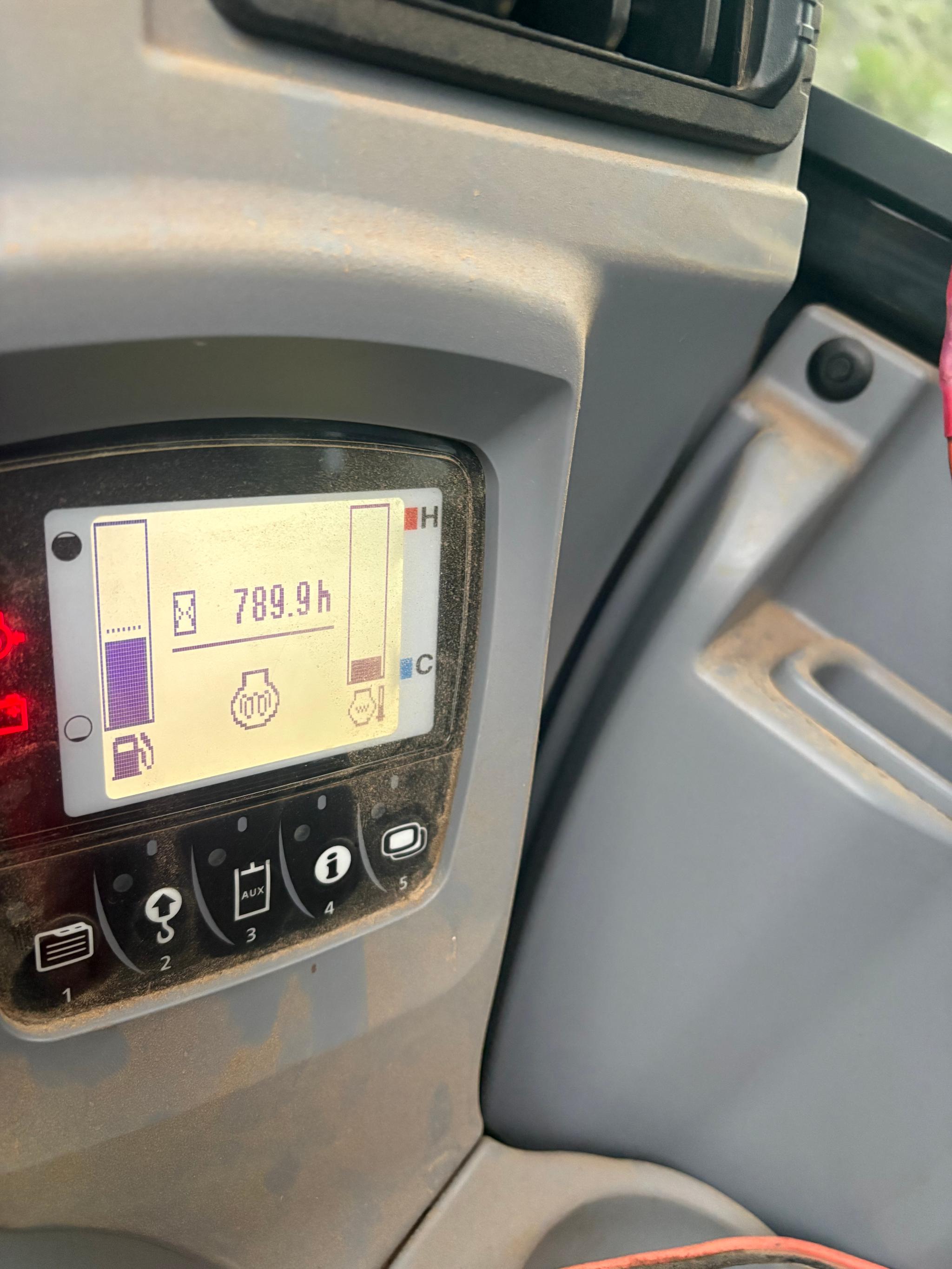 2023 Kubota KX080-4 - image 3