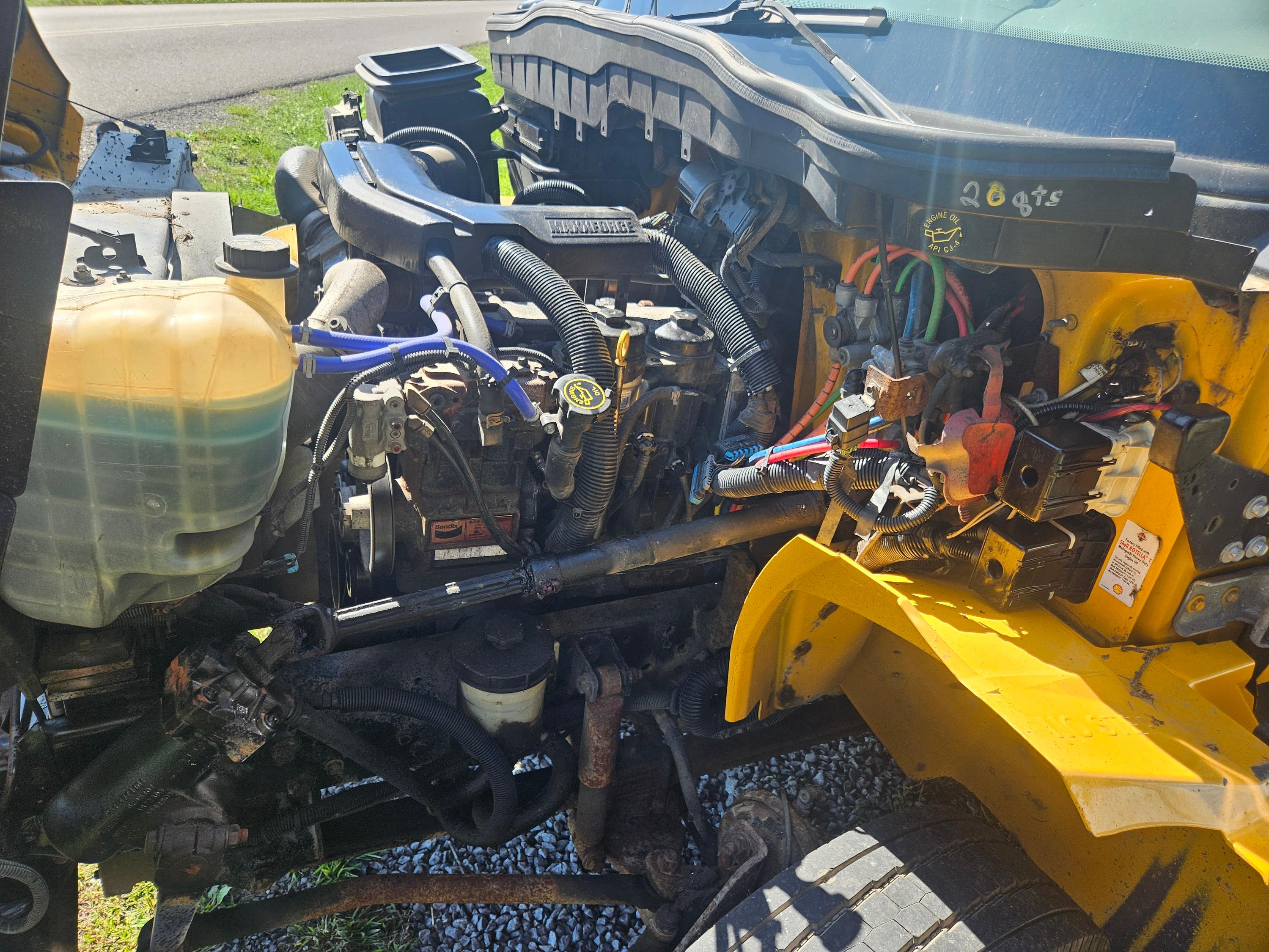 2010 International 4300 durastar Dump Truck - image 14
