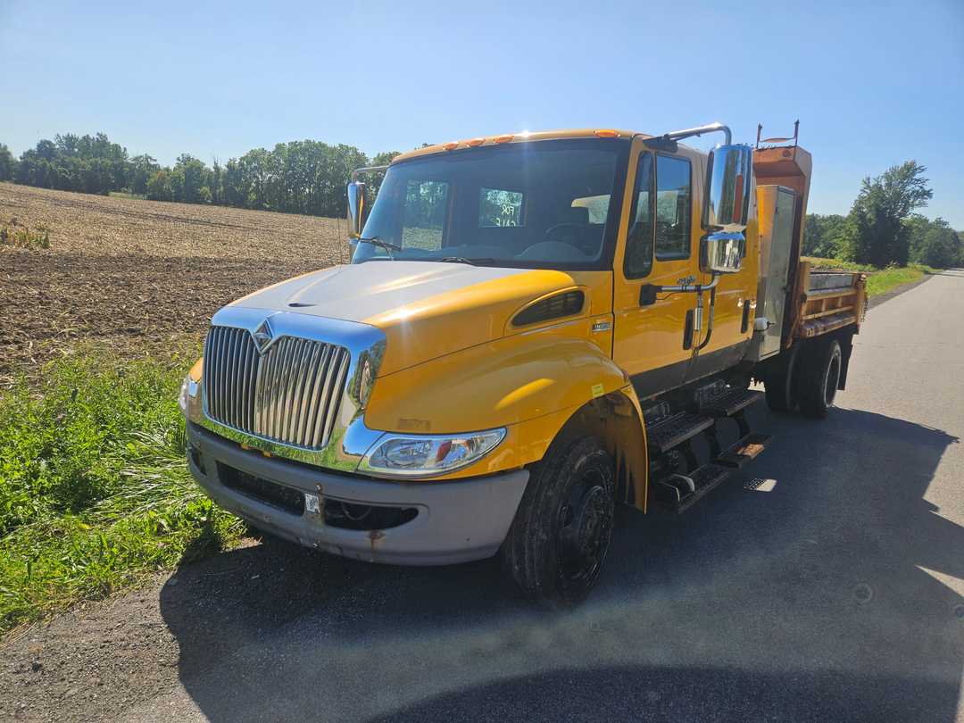 2010 International 4300 durastar Dump Truck