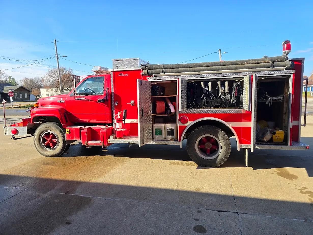 1990 Alexis Chevrolet Pumper - image 3