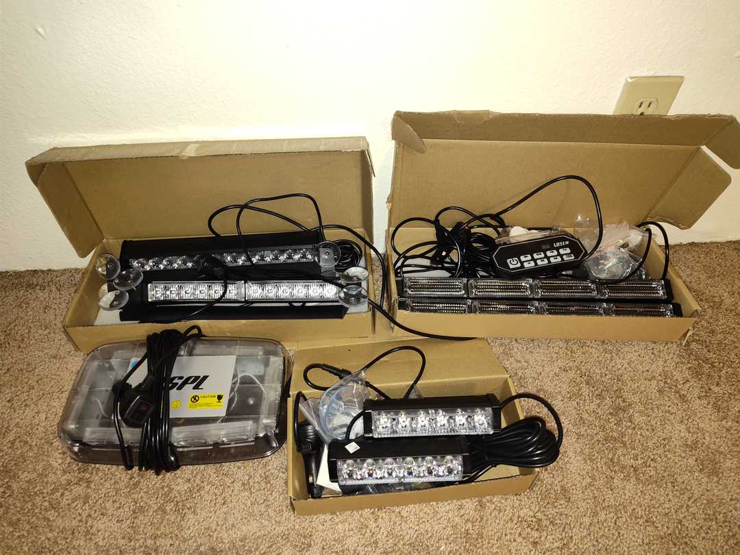 Brand New Red/Blue LED Lighting Setup (Perfect for Volunteers, command vehicles)
