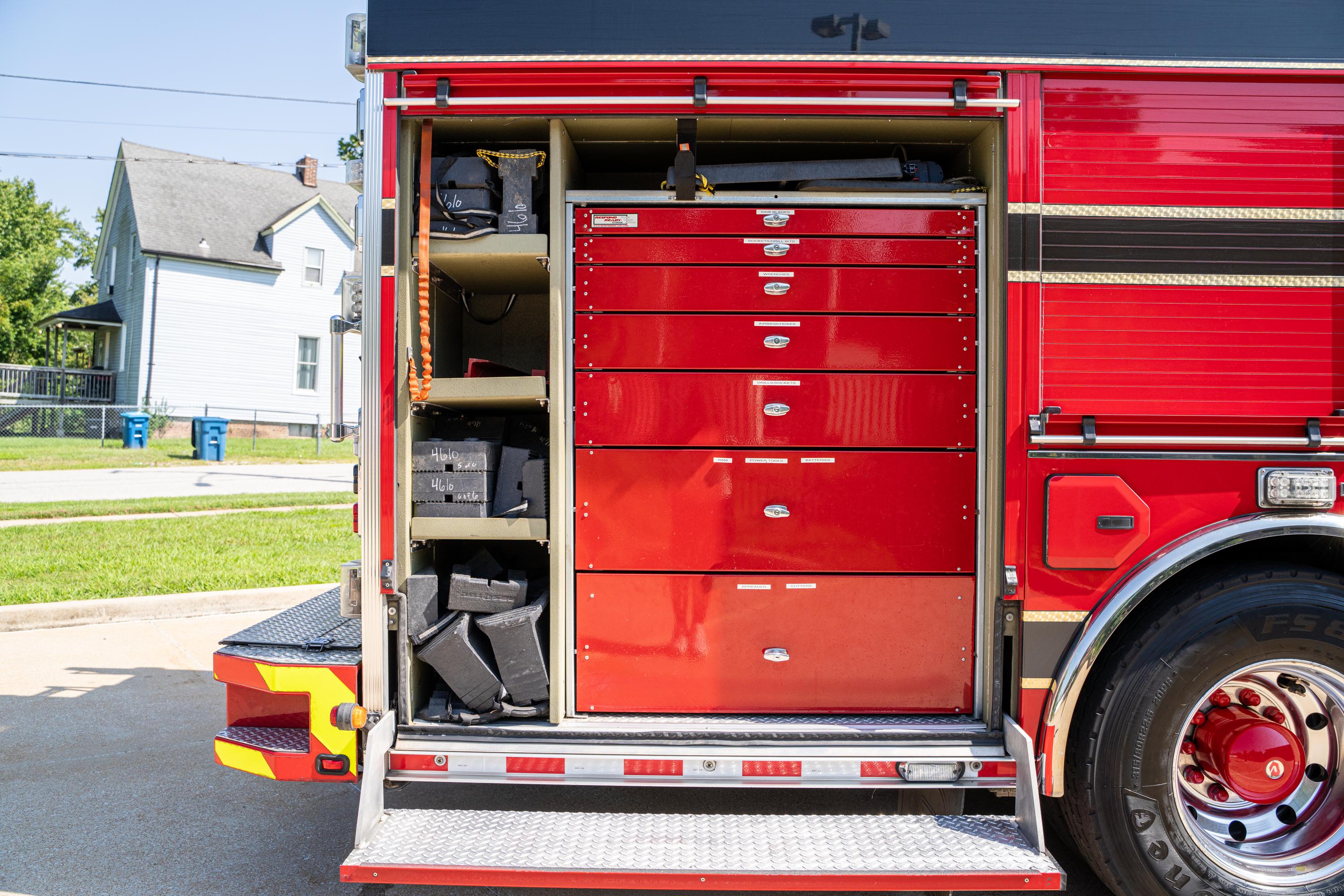 2014 Rosenbauer Commander Rescue Pumper - image 54