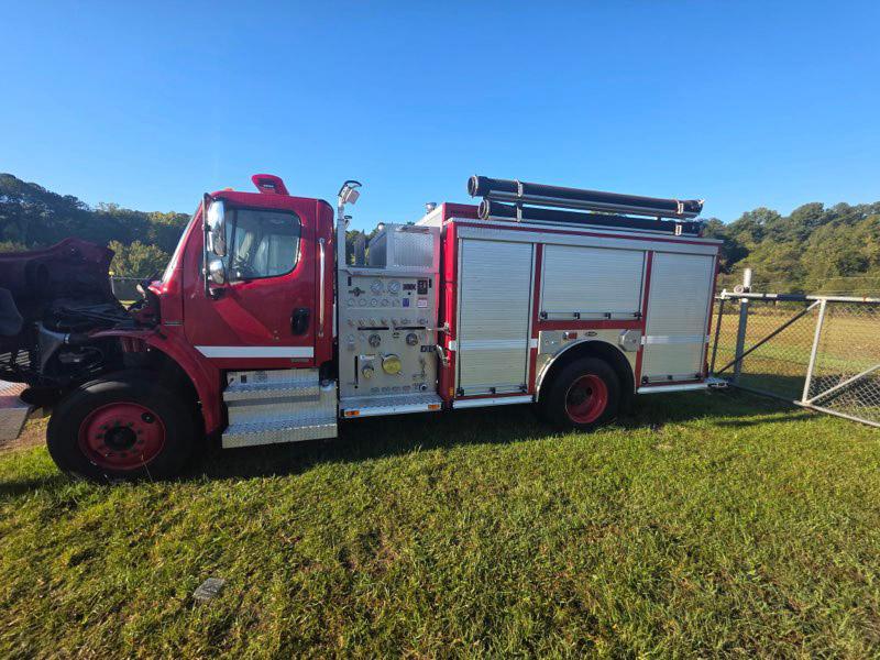2006 Freightliner Pumper - image 3
