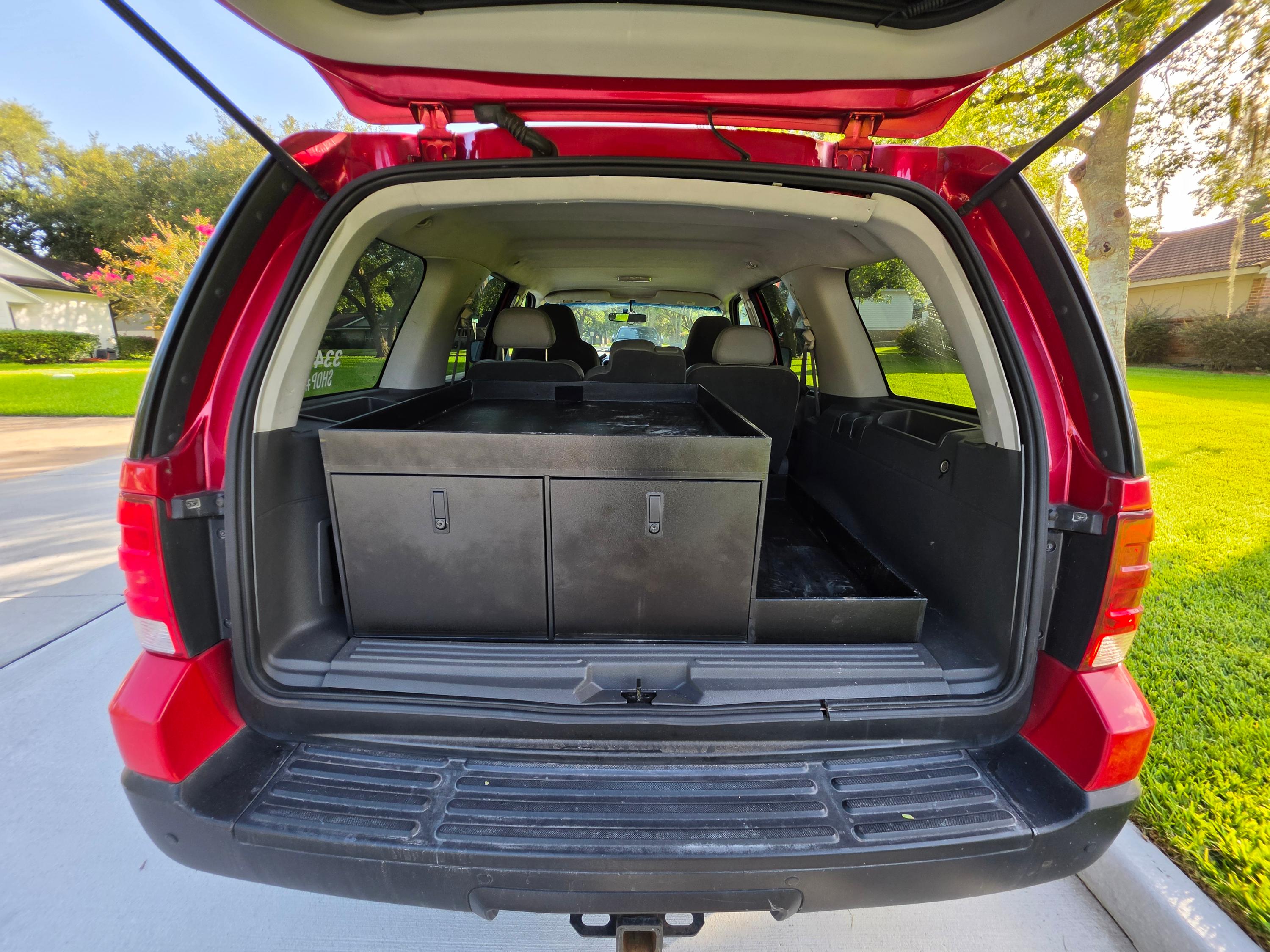 2003 Ford Expedition Command Truck - image 19