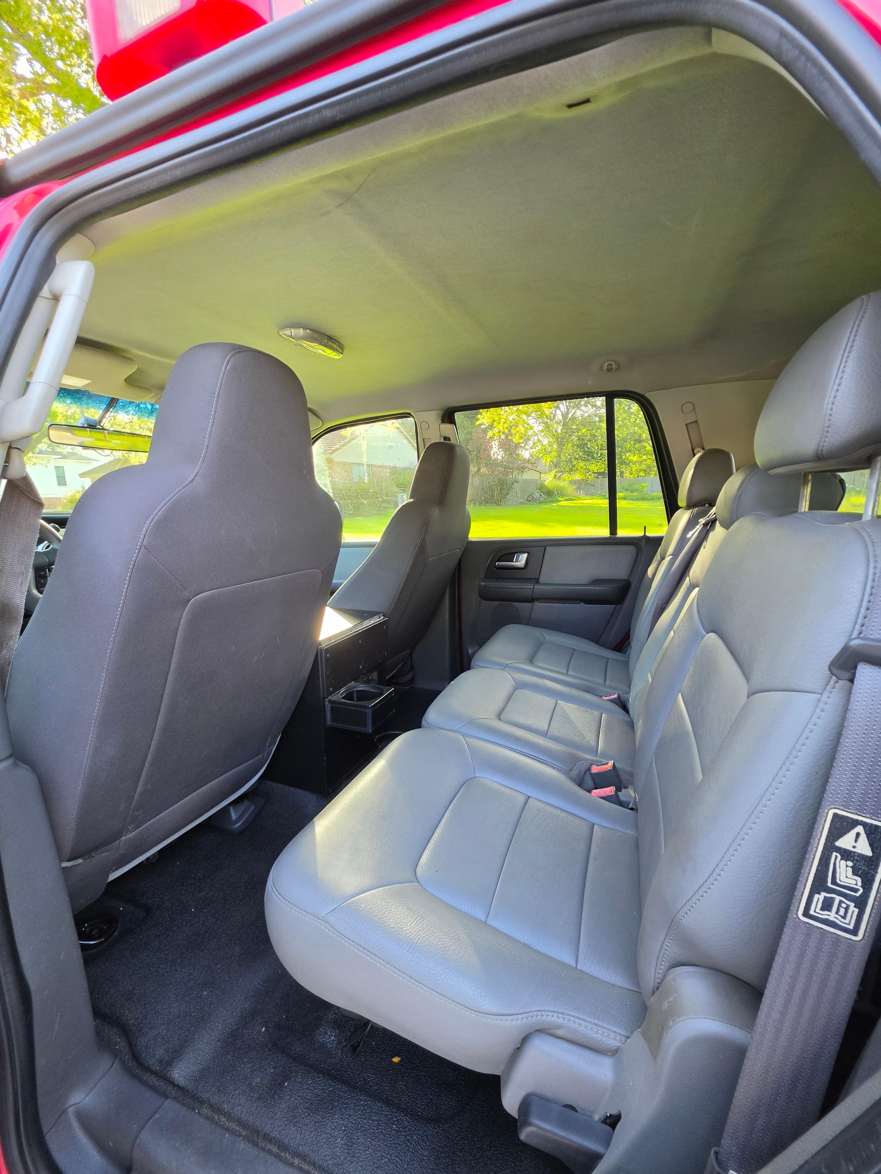 2003 Ford Expedition Command Truck - image 16
