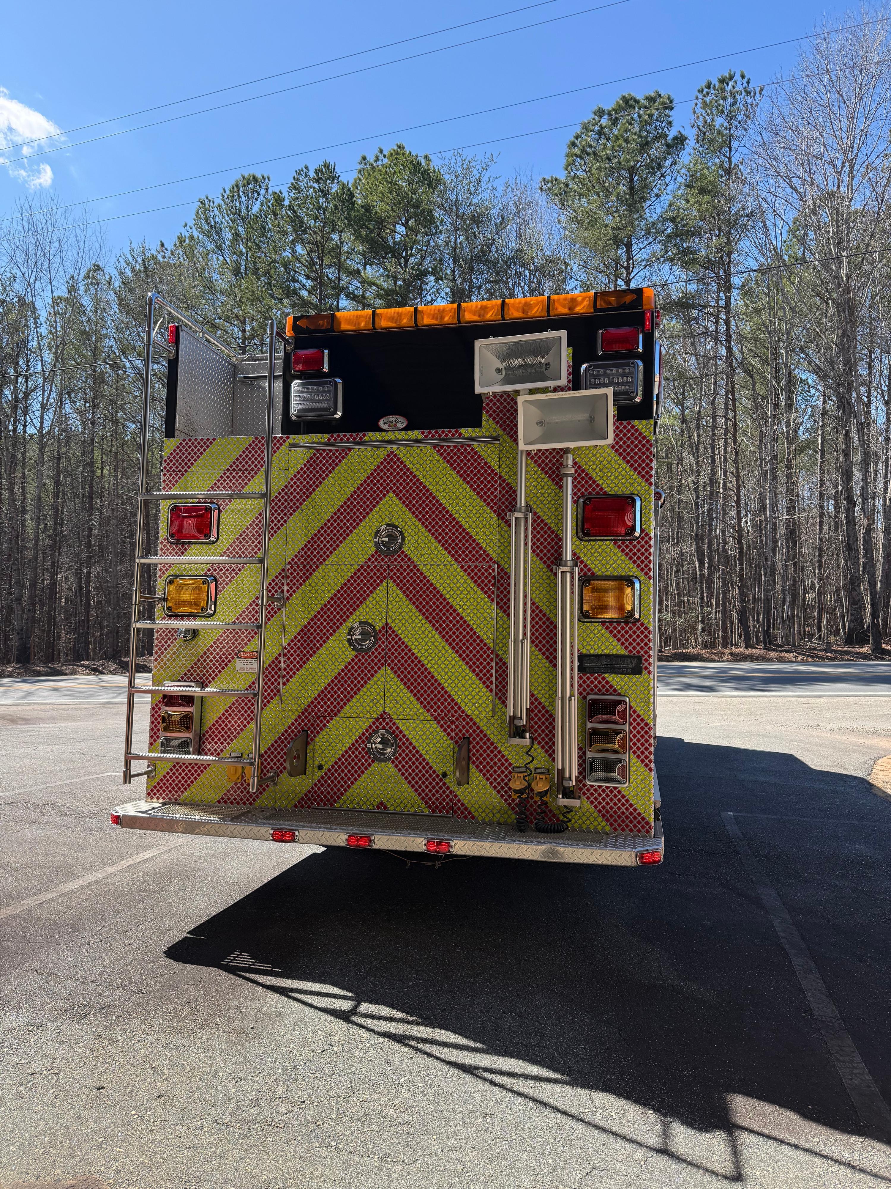 1999 Saulsbury Heavy Rescue - image 7