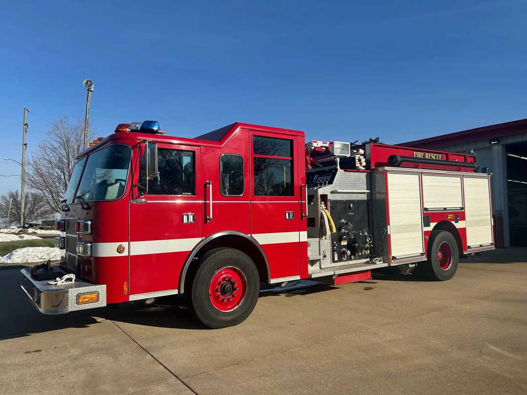 2002 Pierce Saber Pumper