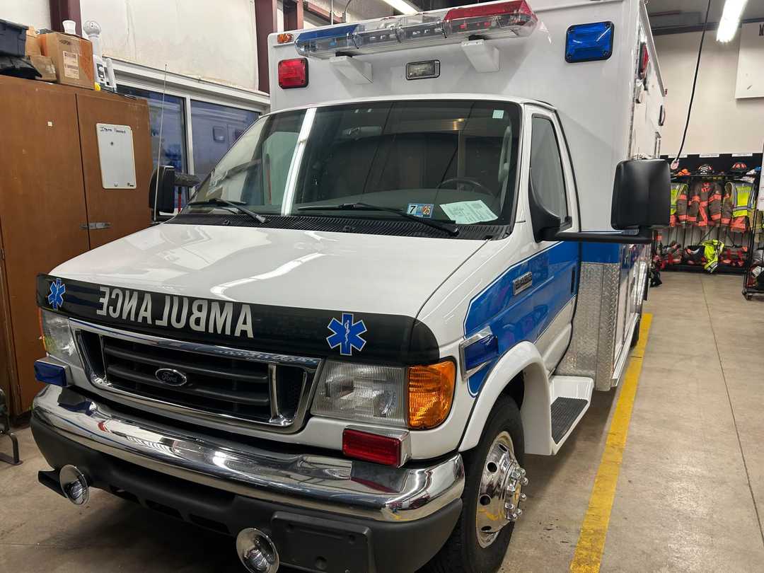 2006 MedTec Ford Type III Ambulance