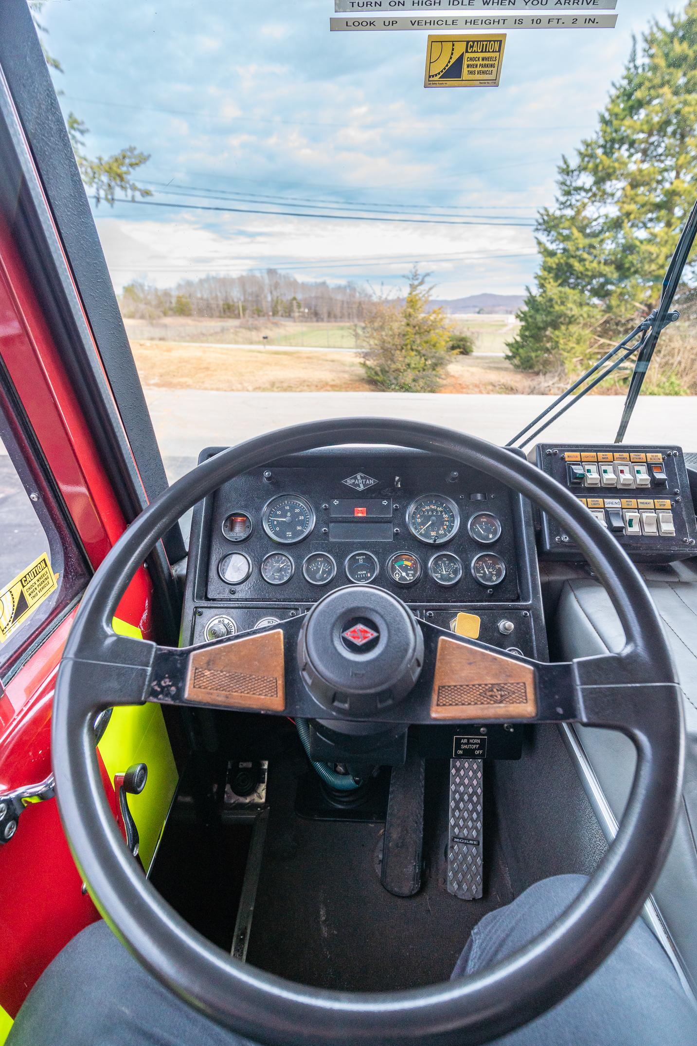 1991 Spartan Freightliner Heavy Rescue - image 38