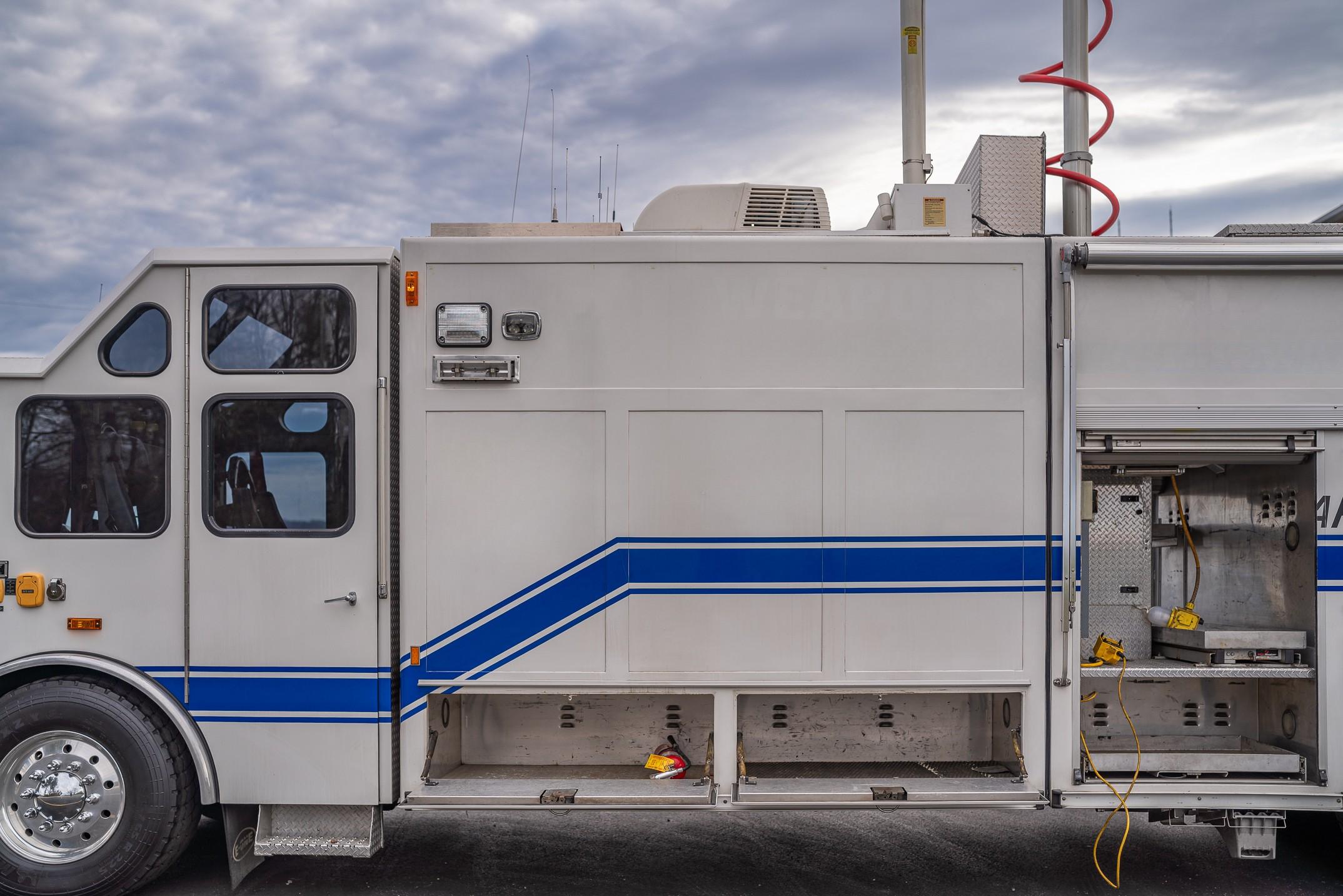 2002 E-One Cyclone Heavy Rescue - image 67