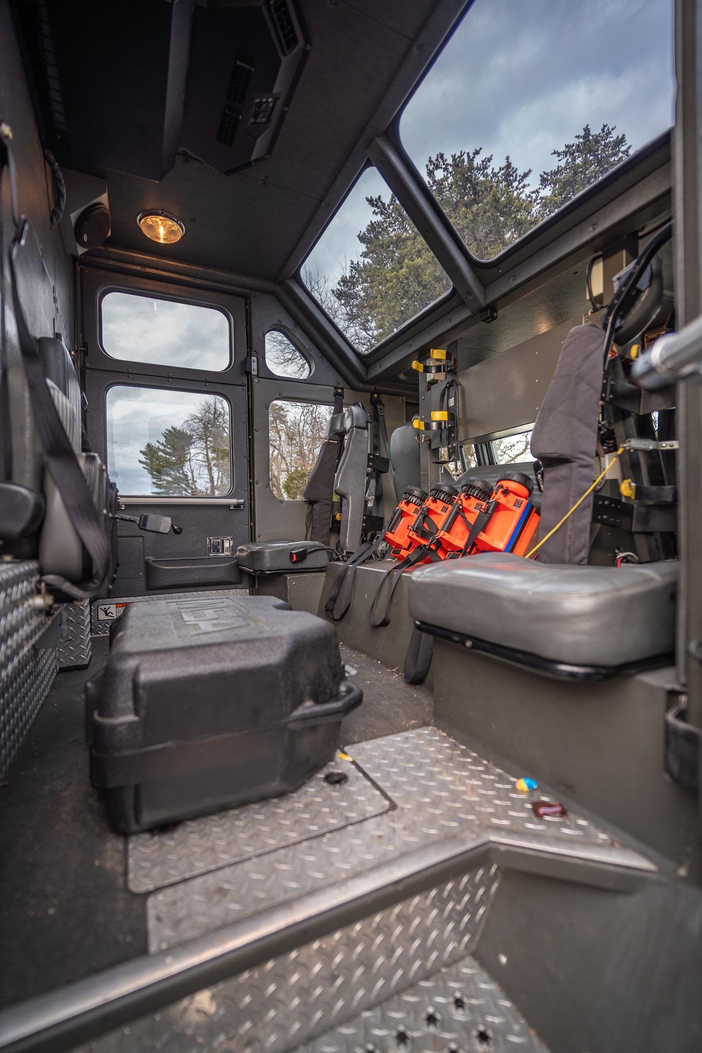 2002 E-One Cyclone Heavy Rescue - image 40