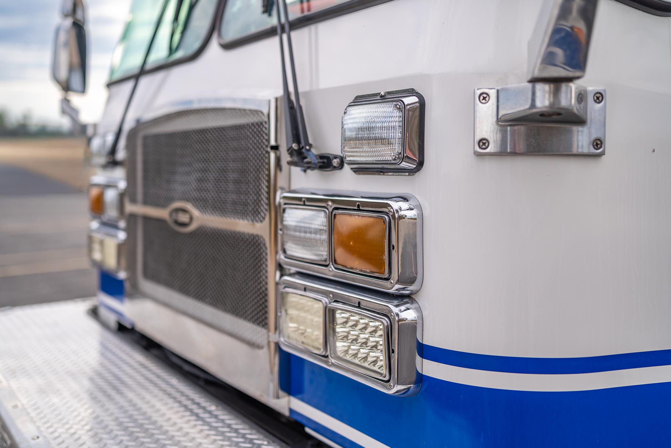 2002 E-One Cyclone Heavy Rescue - image 31