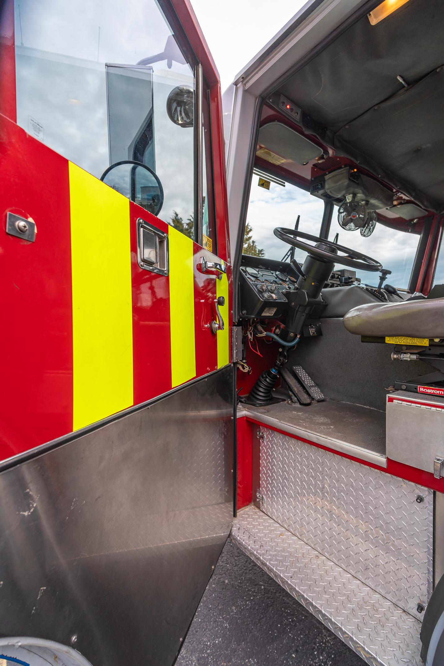 1991 Spartan Freightliner Heavy Rescue - image 32