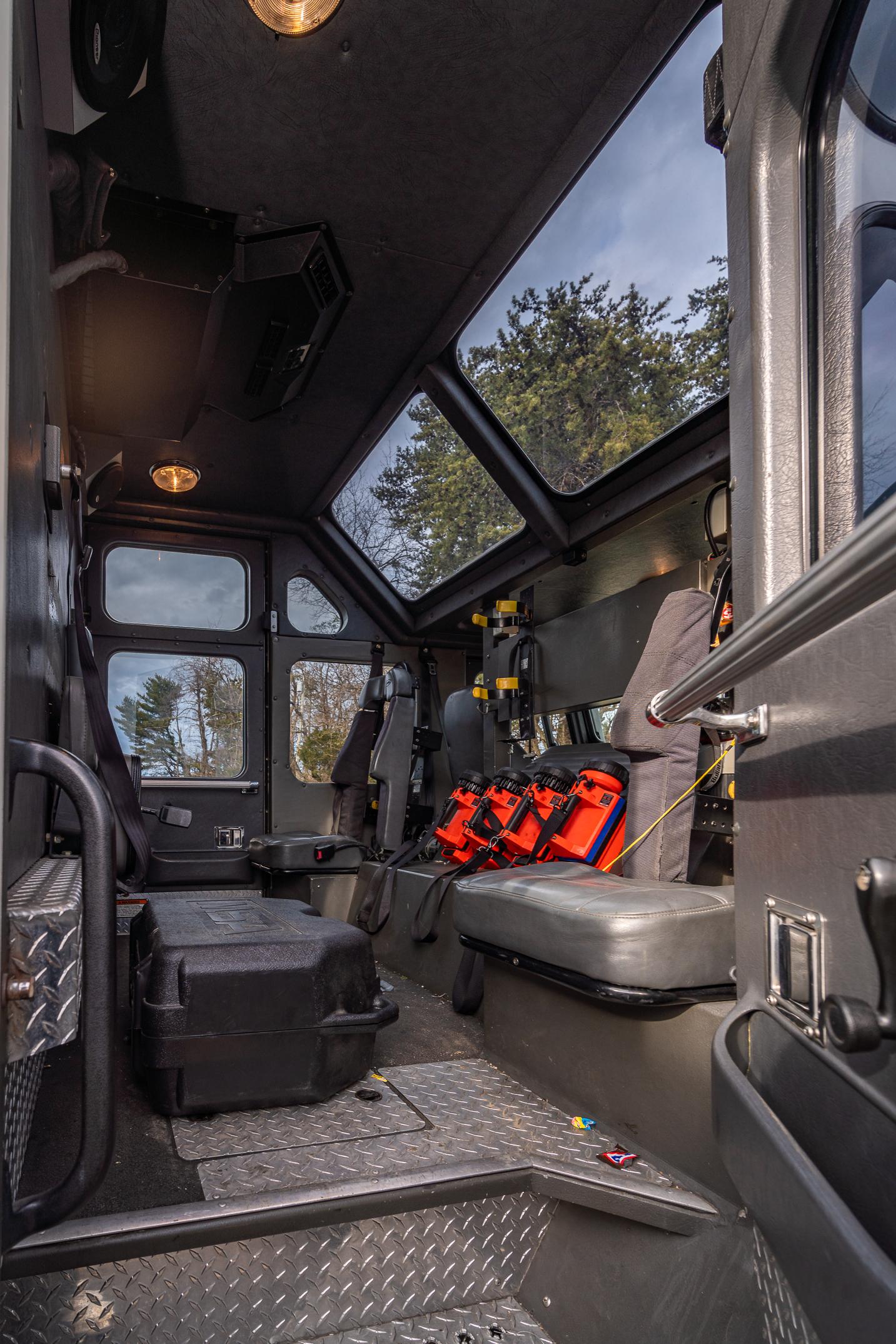 2002 E-One Cyclone Heavy Rescue - image 47