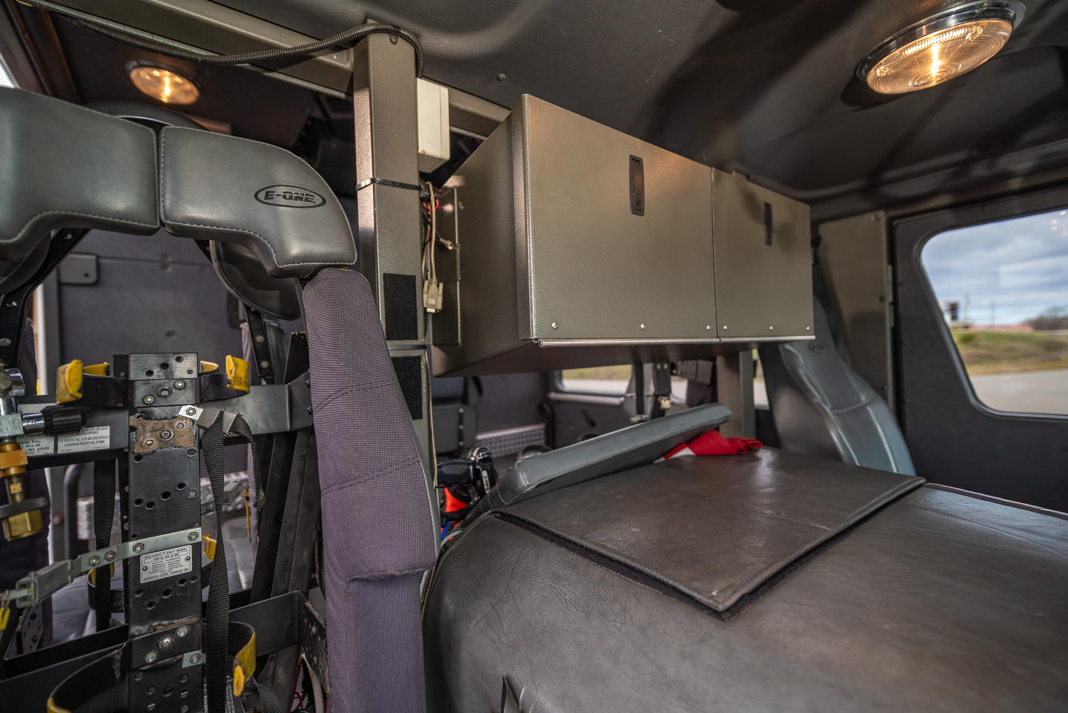 2002 E-One Cyclone Heavy Rescue - image 38