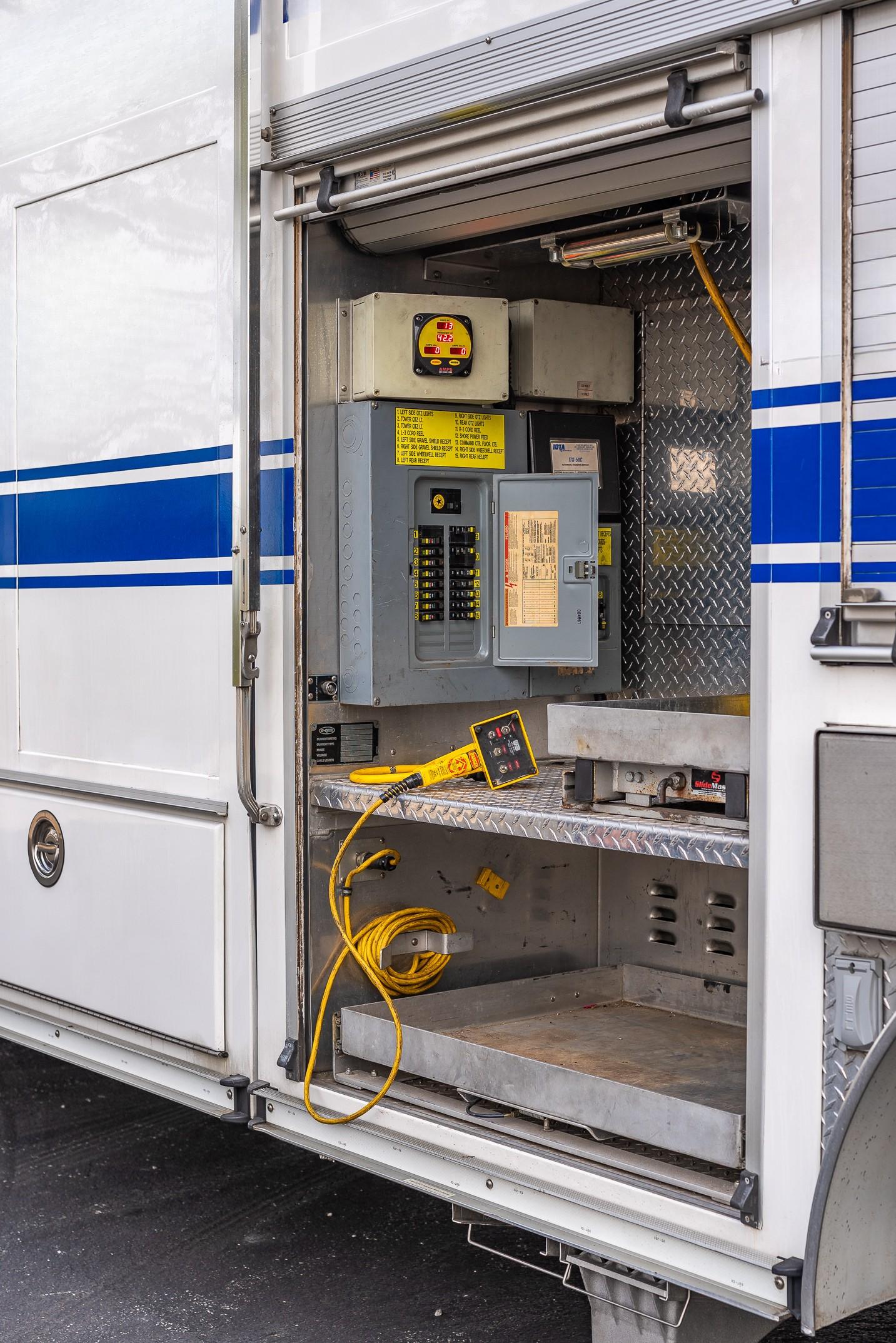 2002 E-One Cyclone Heavy Rescue - image 73