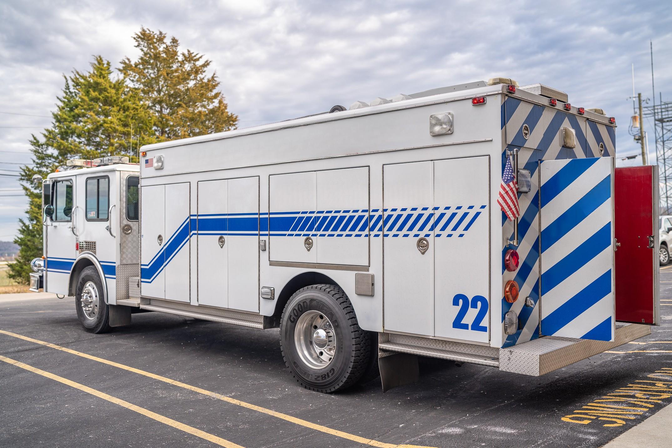 1991 Spartan Freightliner Heavy Rescue - image 9