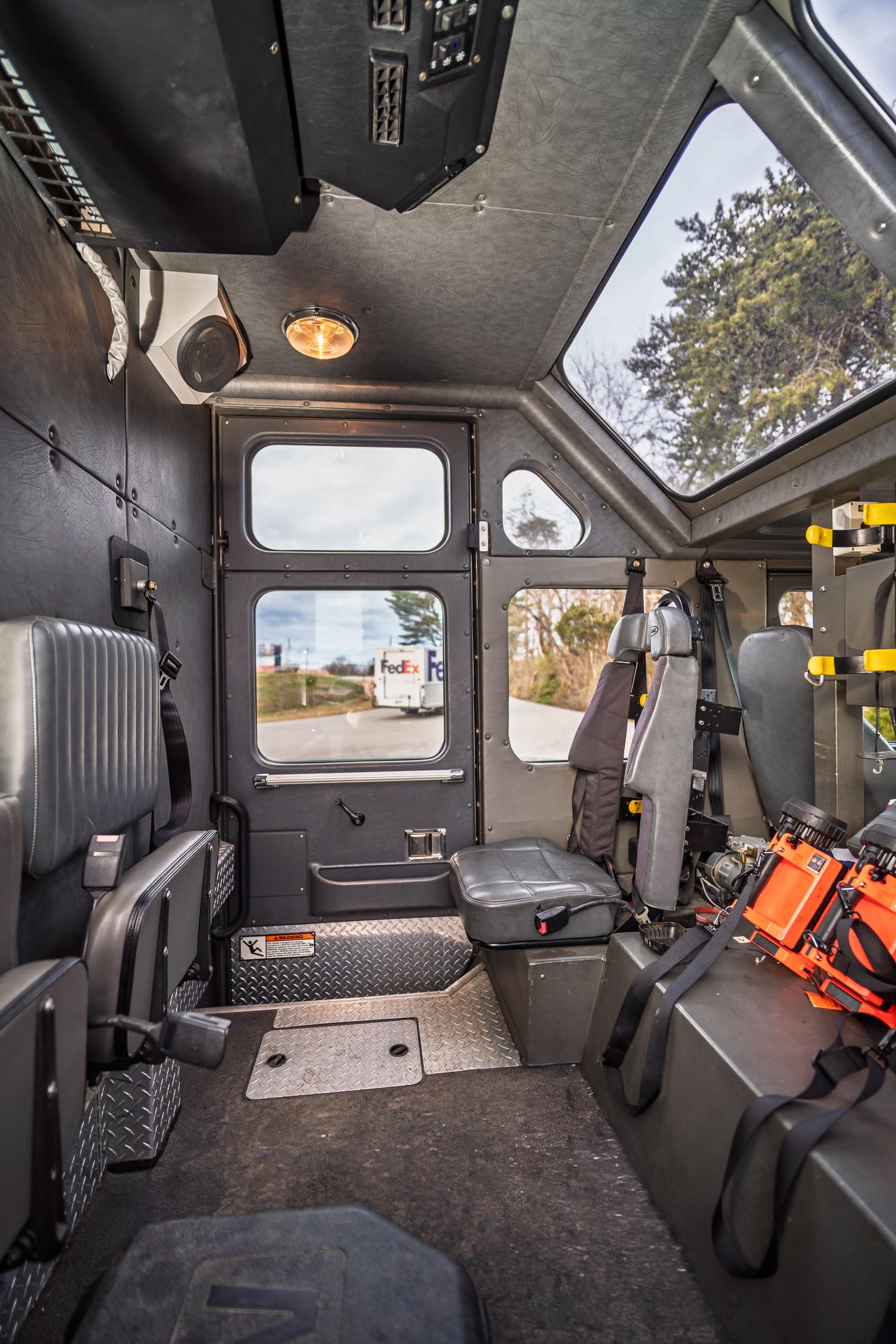 2002 E-One Cyclone Heavy Rescue - image 43