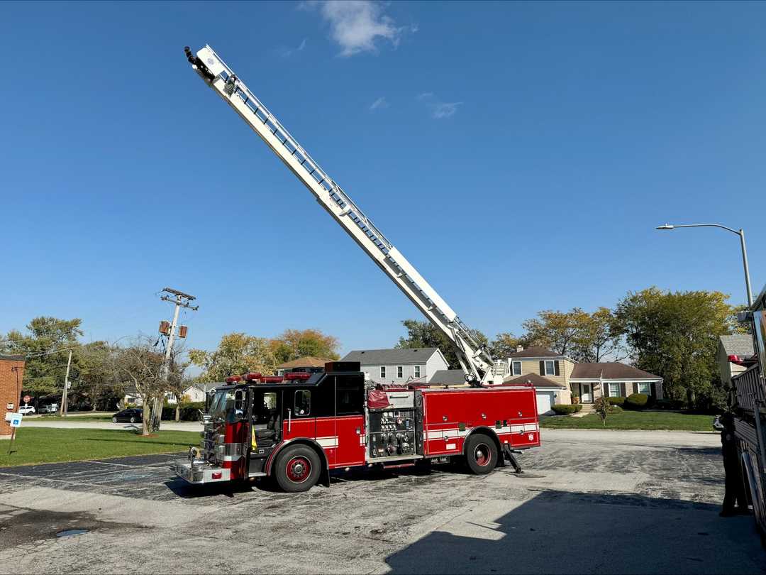2005 Pierce 55' Boom Truck