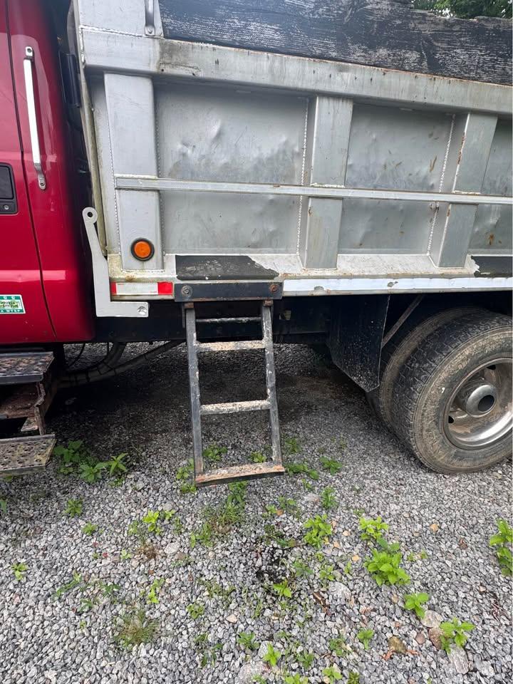 2005 Ford F650 Dump Truck - image 7