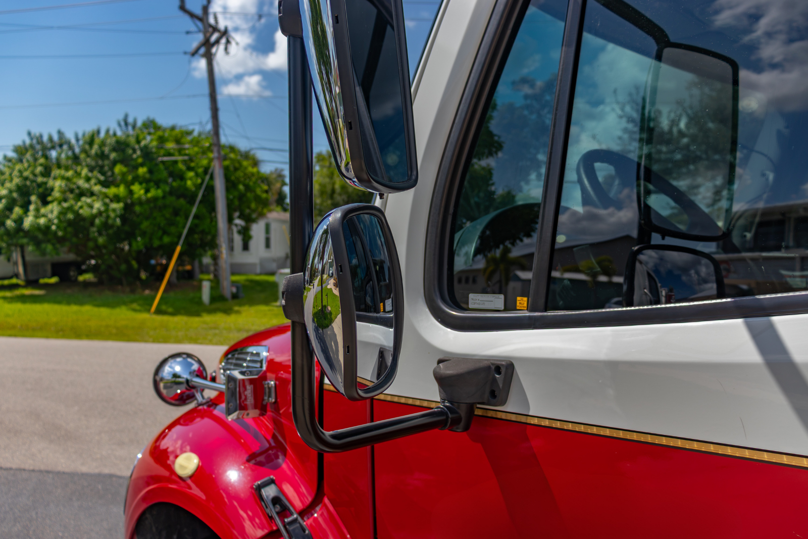 2017 E-One Freightliner Pumper - image 18